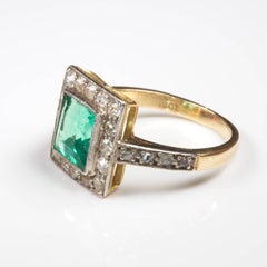 Art Deco Emerald Diamond Cluster Ring, circa 1920