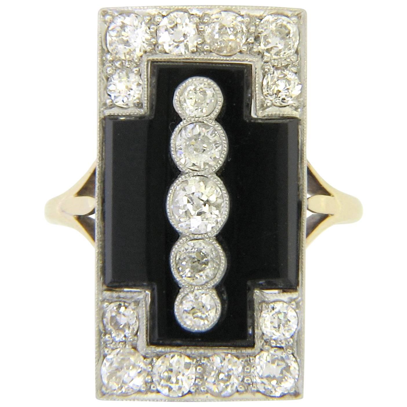 Art Deco Onyx Diamond 1.32 Carat Gatsby Platinum Ring, circa 1920 For Sale