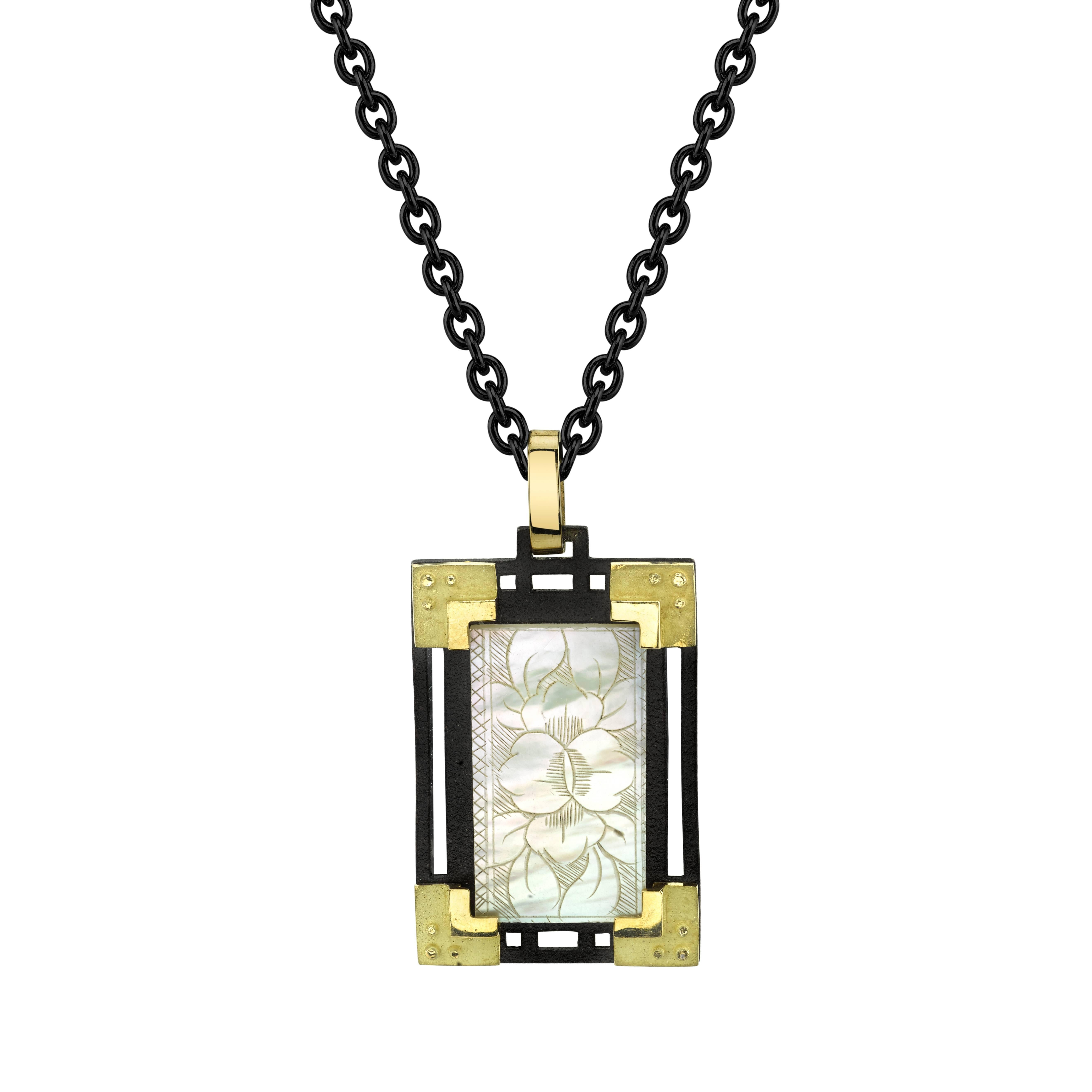 Women's Antique Mother-of-Pearl Gaming Counter 18k Yellow Gold, Silver Pendant Necklace