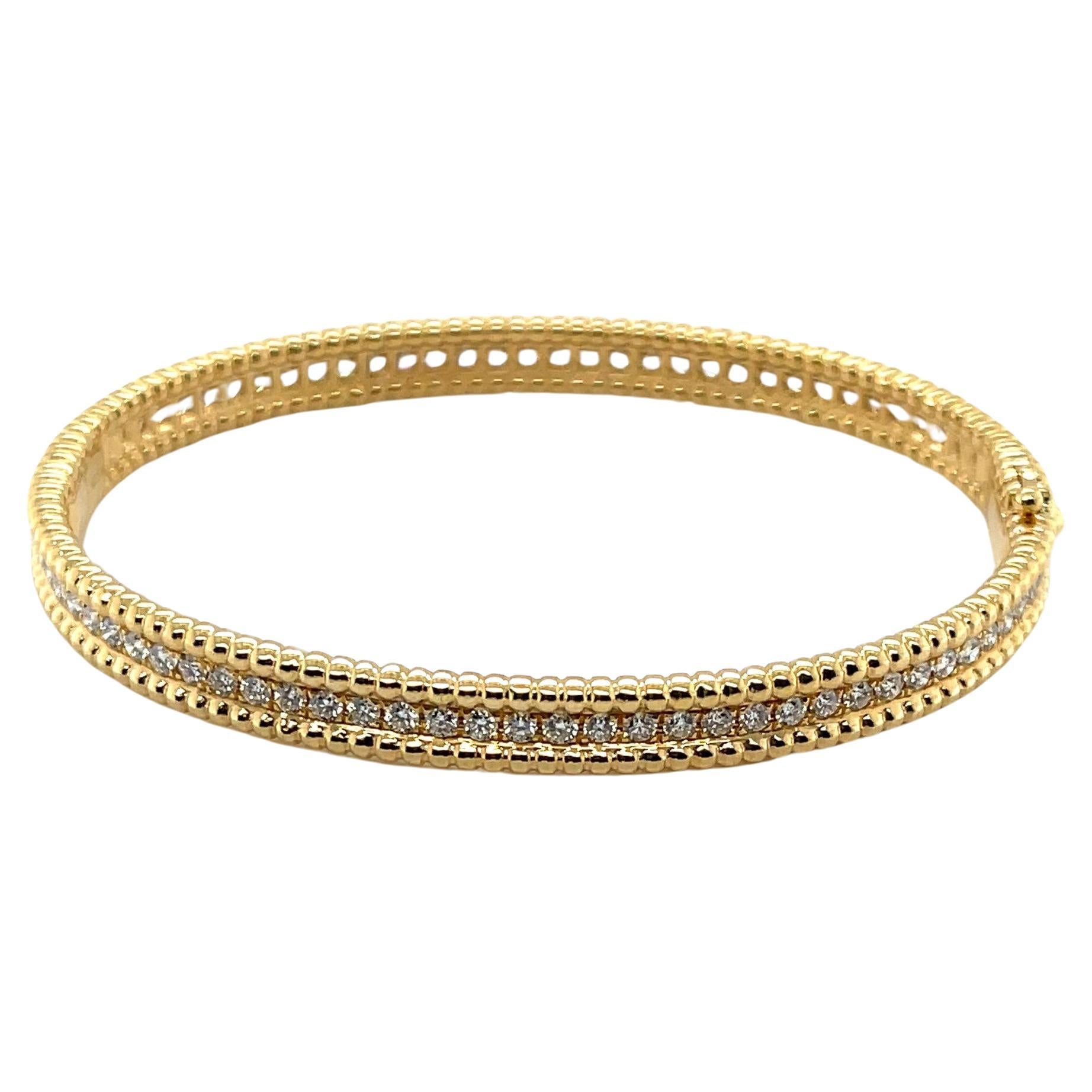 Diamond and 18k Yellow Gold Hinged Bangle Bracelet, 1.95 Carats Total For Sale