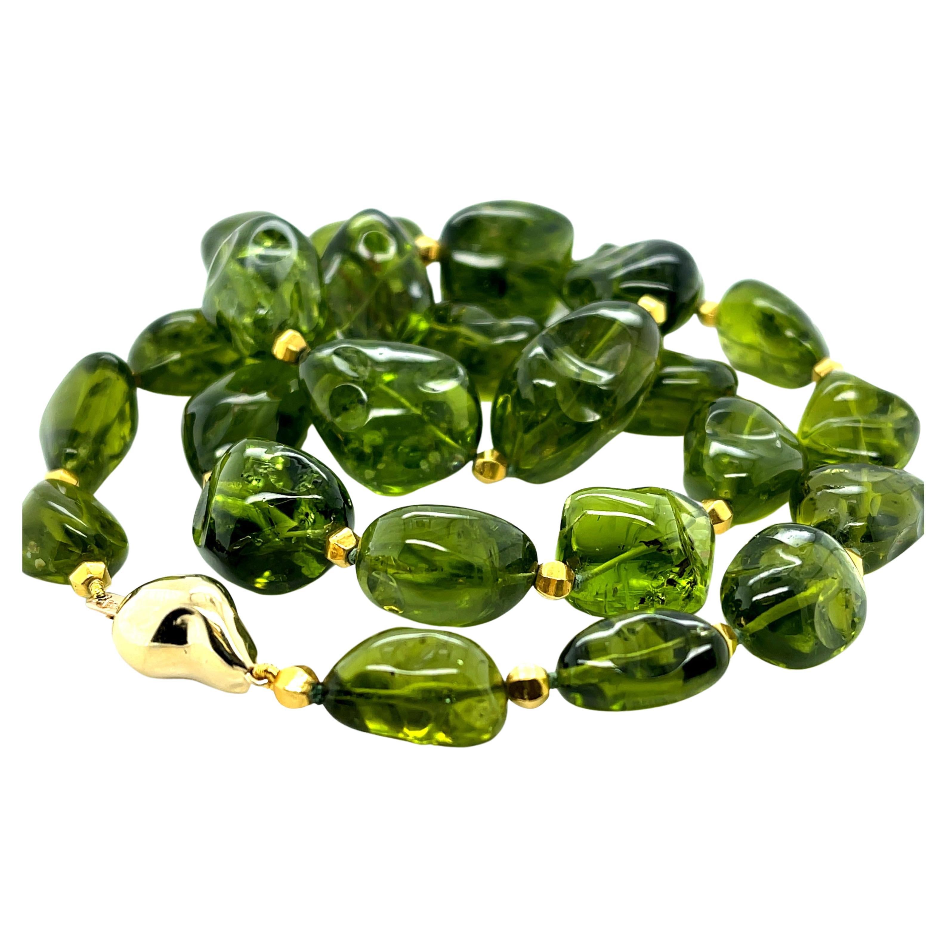 Peridot Nugget Bead Necklace, 580 Carats with Yellow Gold Clasp, 23.5 Inches