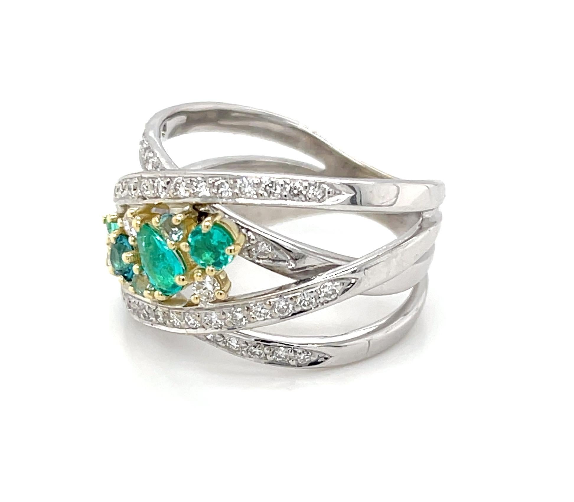 Artisan Bague enveloppante en or blanc/jaune 18k avec tourmaline brésilienne Paraiba et diamant en vente