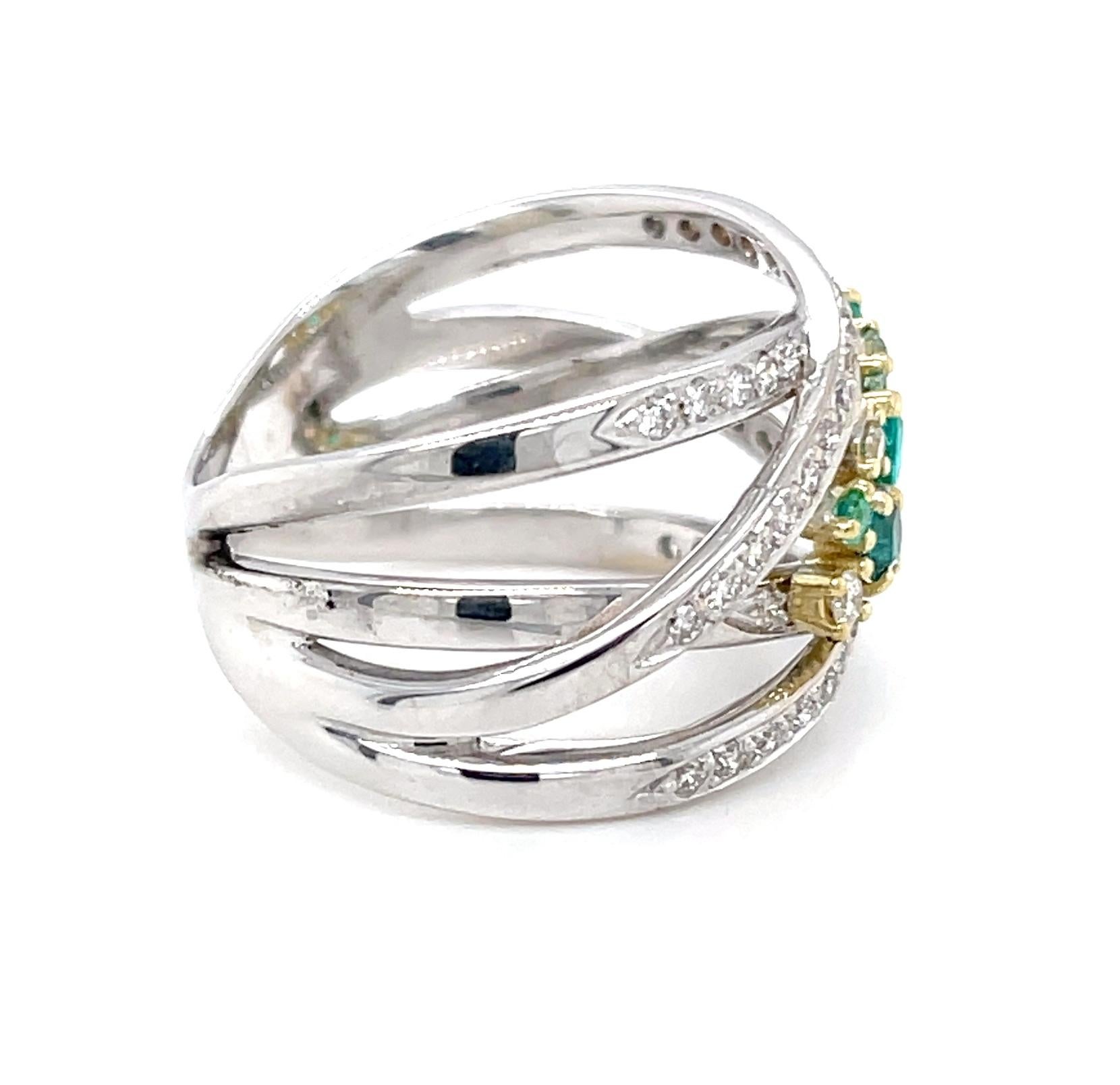 Bague enveloppante en or blanc/jaune 18k avec tourmaline brésilienne Paraiba et diamant Neuf - En vente à Los Angeles, CA