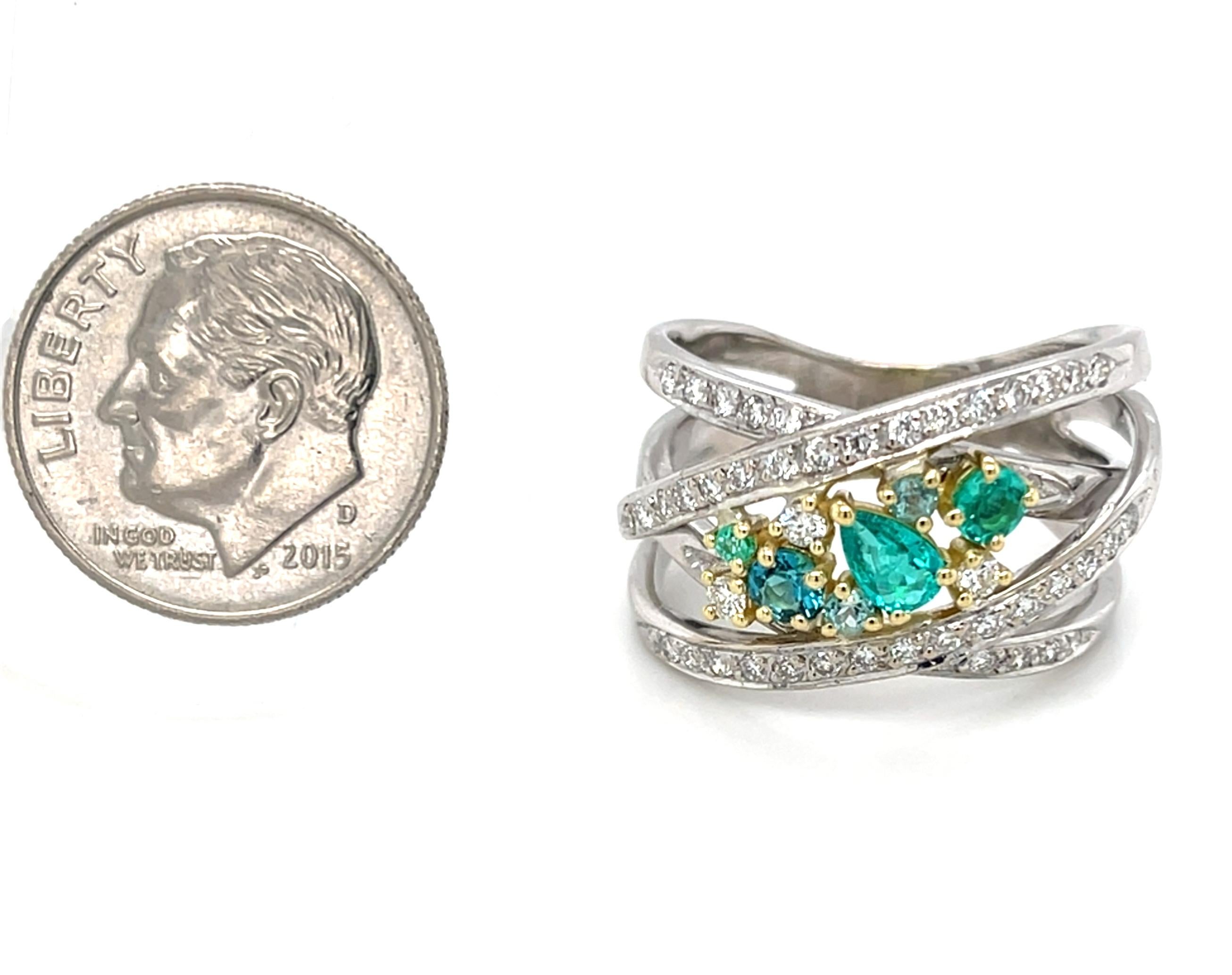Bague enveloppante en or blanc/jaune 18k avec tourmaline brésilienne Paraiba et diamant en vente 1