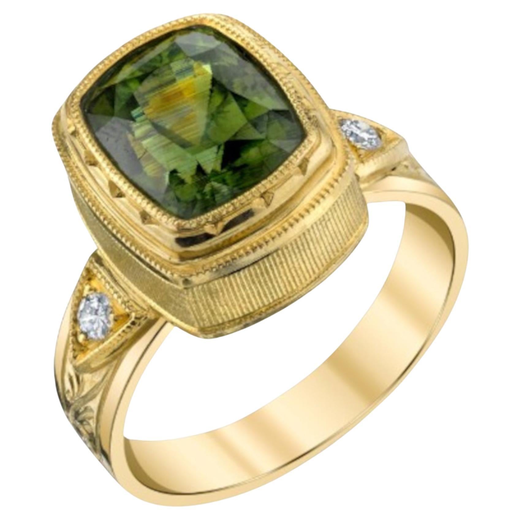 5.38 ct. Green Zircon and Diamond Engraved Band Ring in 18k Yellow Gold For Sale