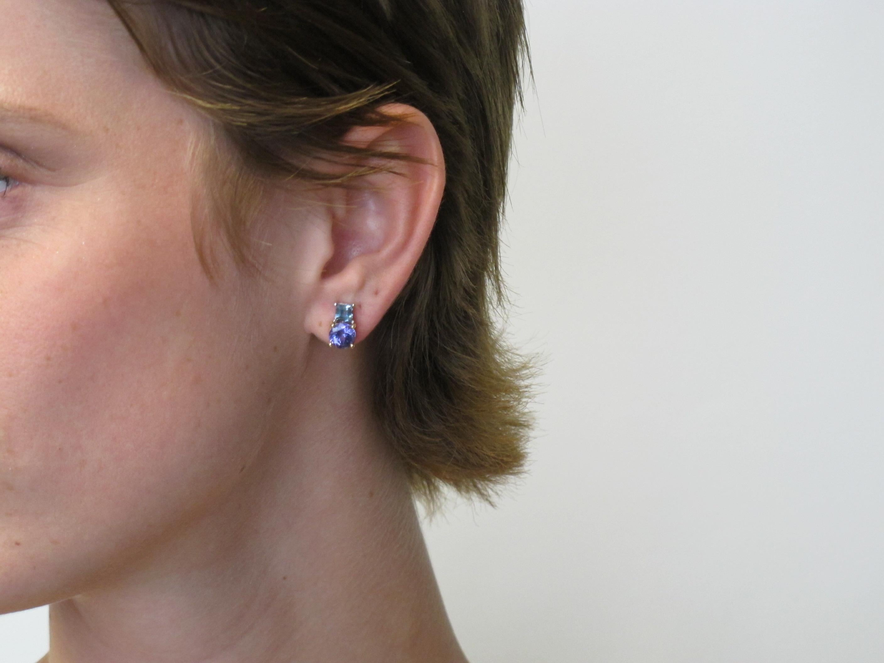 Tanzanite and Aquamarine Earrings 18 Karat White Gold In New Condition In Los Angeles, CA