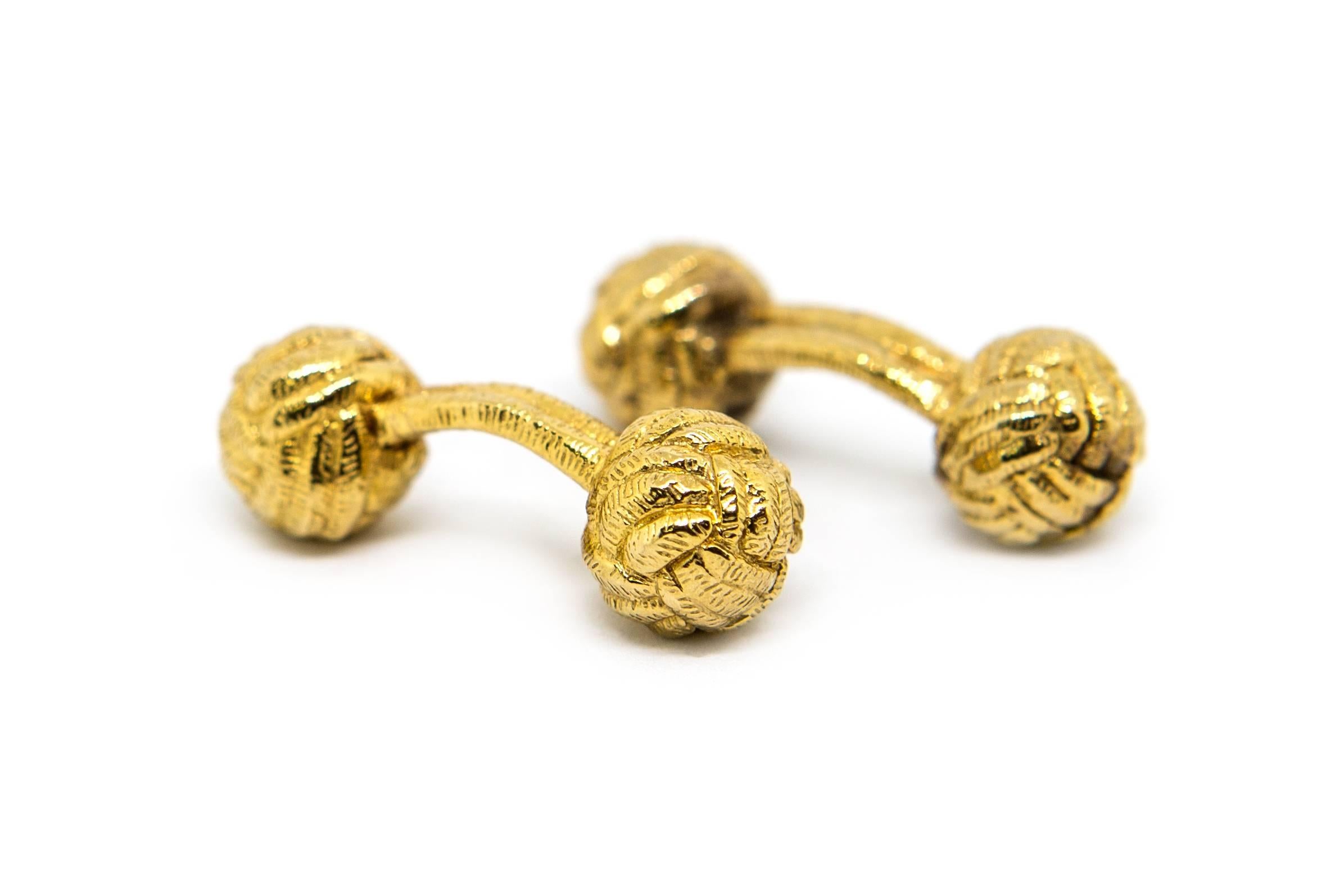 Pair of 9 Karat Yellow Gold Woven Knot Cufflinks, Theo Fennel In Excellent Condition In London, GB