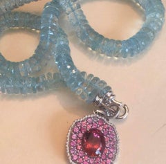 Magnifique pendentif en or avec tourmaline magenta, tourmaline violette, rose, bleue et diamants