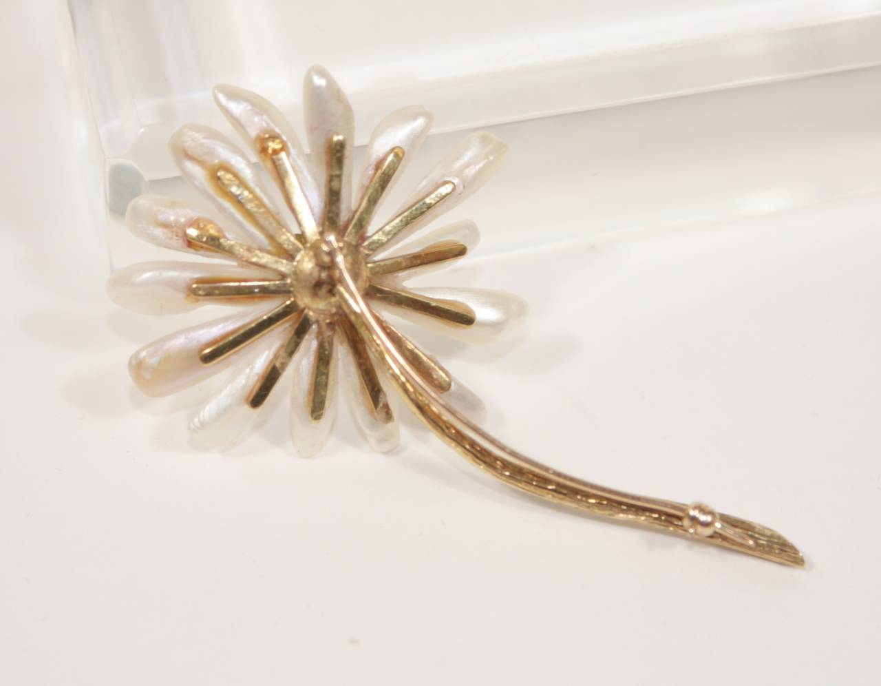 14K Yellow Gold with Pearls and Fancy Yellow Diamonds Petal Daisy Brooch  For Sale 1
