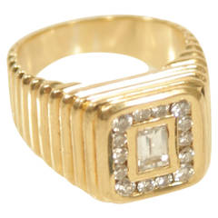 Vintage Emerald Cut Diamond Gold Graduated Style Ring