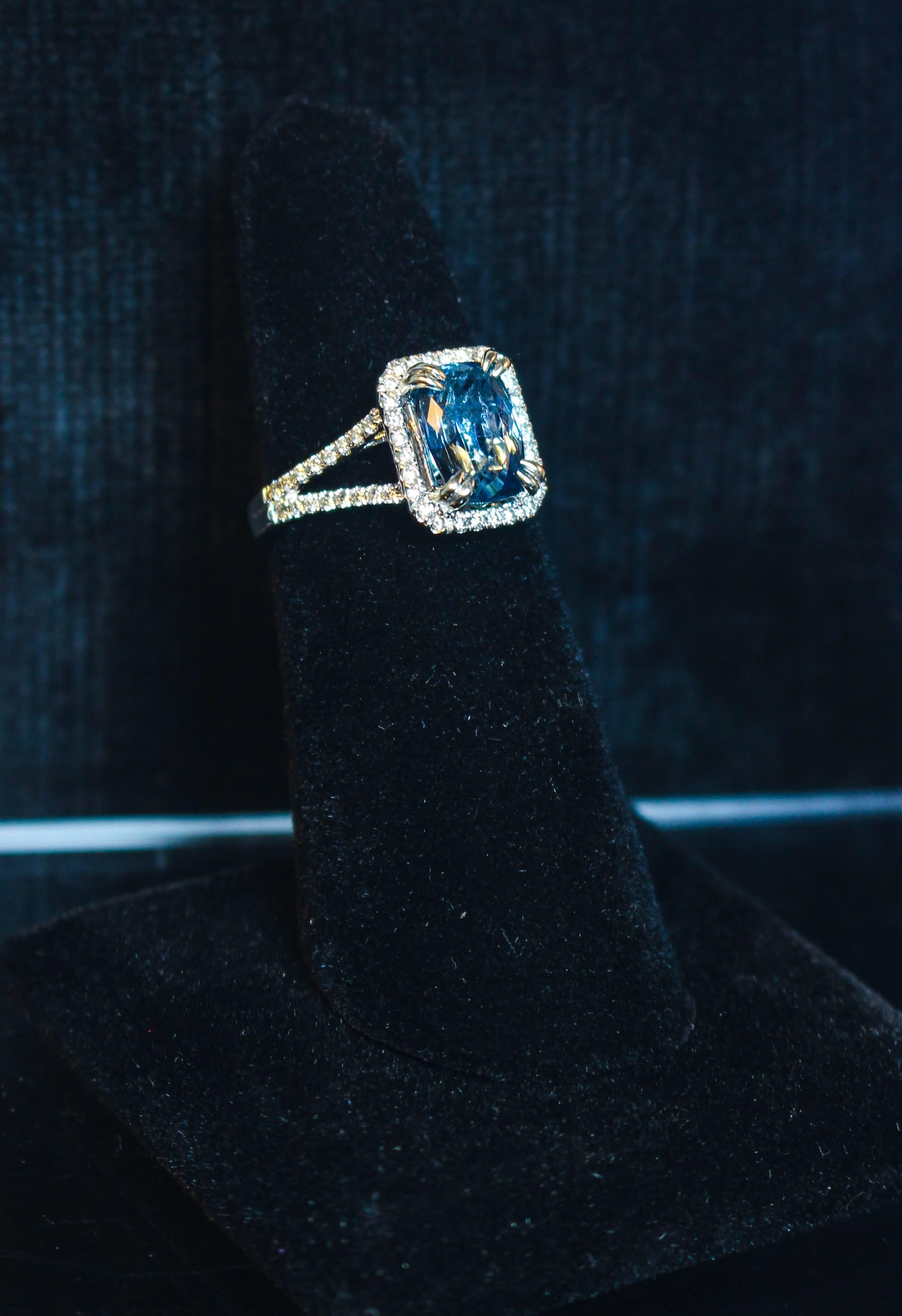 Women's  2.47 Carat Aquamarine Pave Diamond Ring For Sale