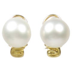Denise Roberge Pearl Gold Ear Clips