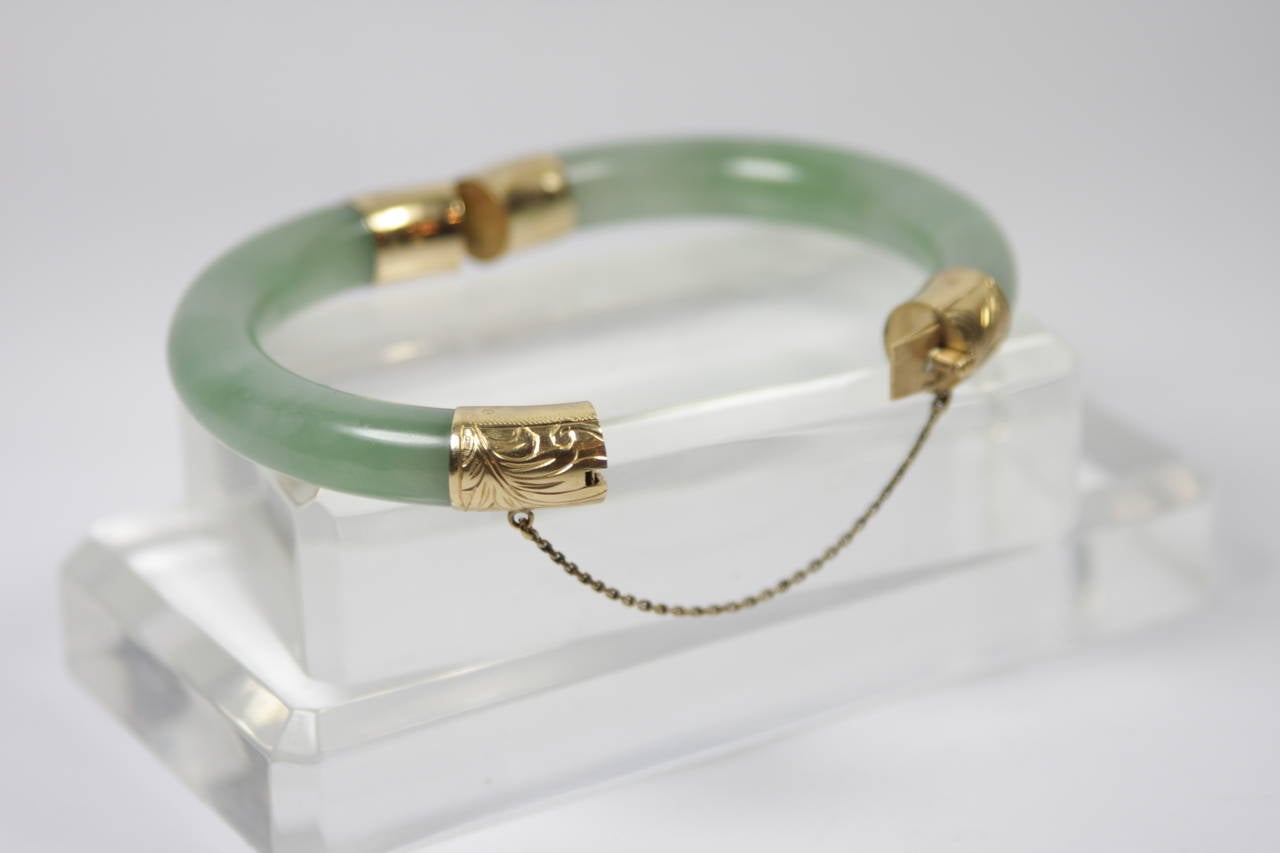 Jade Bracelet with Gold Clasp 2