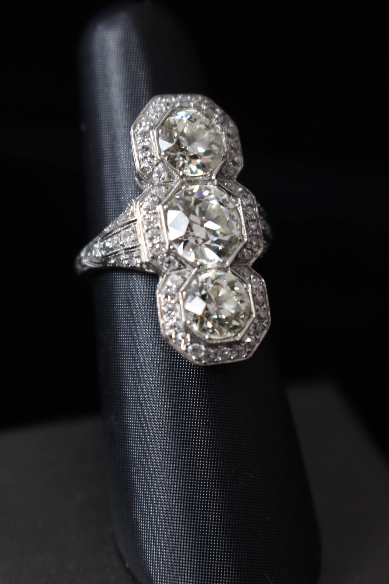 1900s Edwardian European Cut Diamonds Ring  For Sale 1