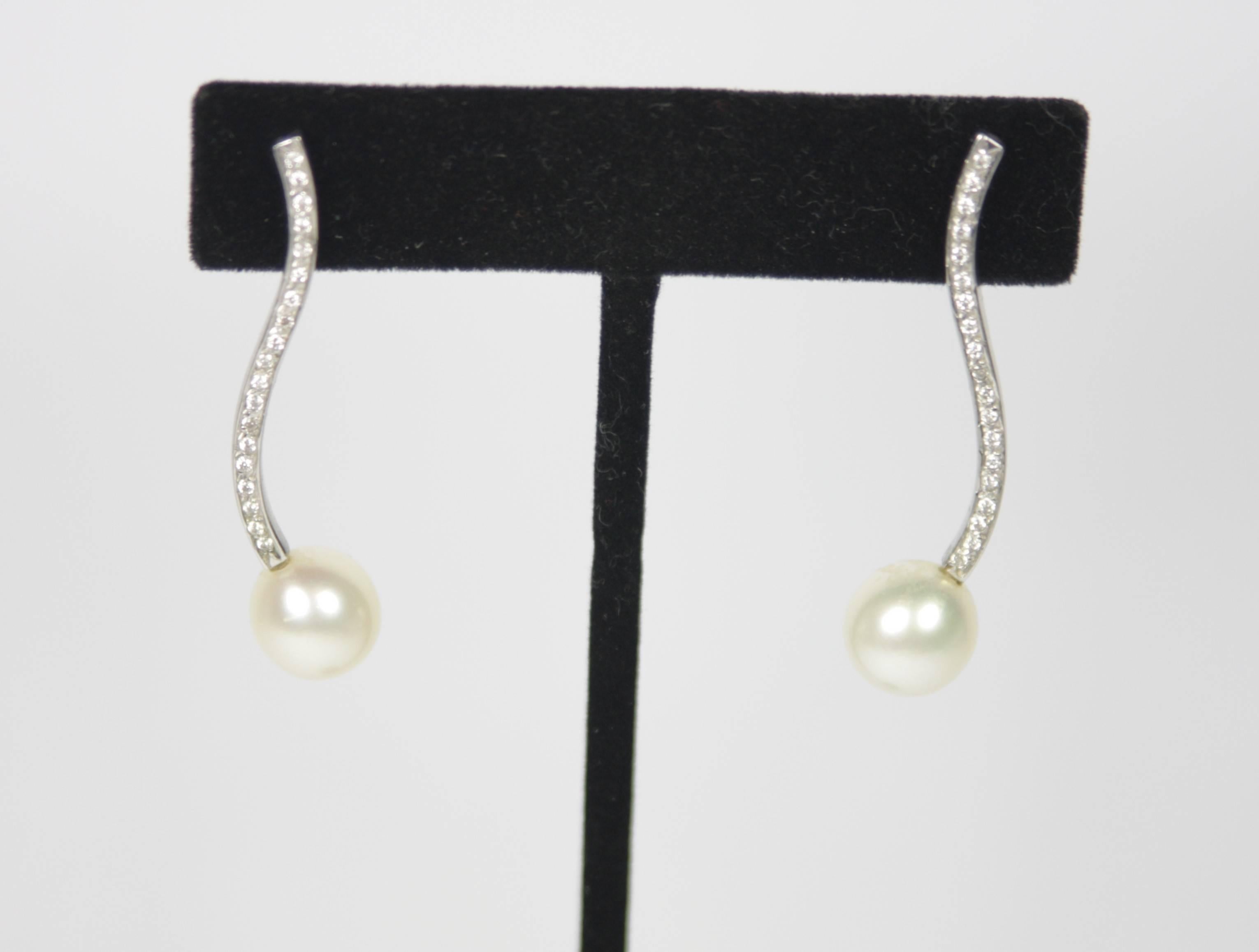10.2mm Pearl Pave Diamond 14KT White Gold Drop Earrings In Excellent Condition In Los Angeles, CA