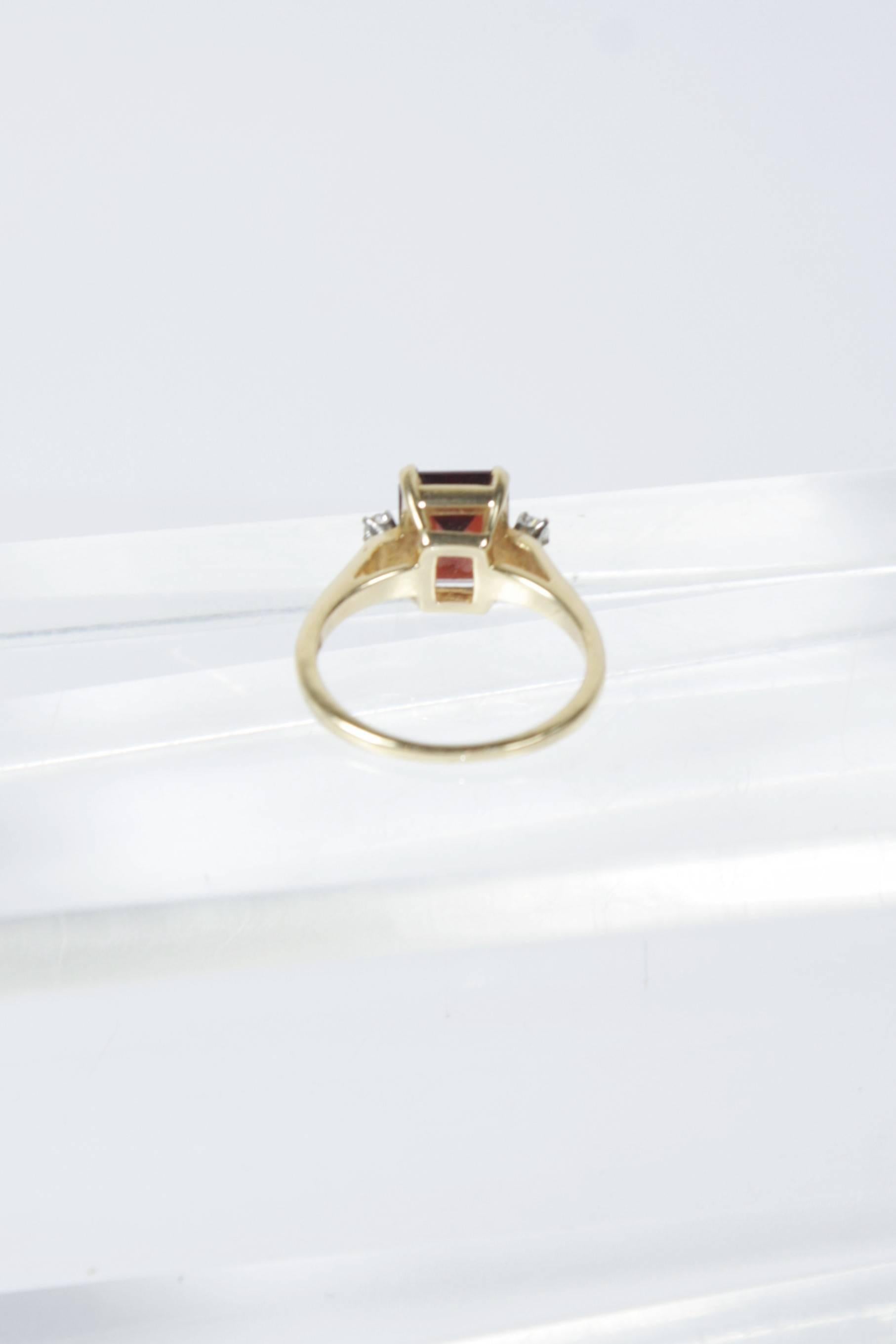 Emerald Cut Garnet and Diamond 14KT Yellow Gold Ring Size 6 2