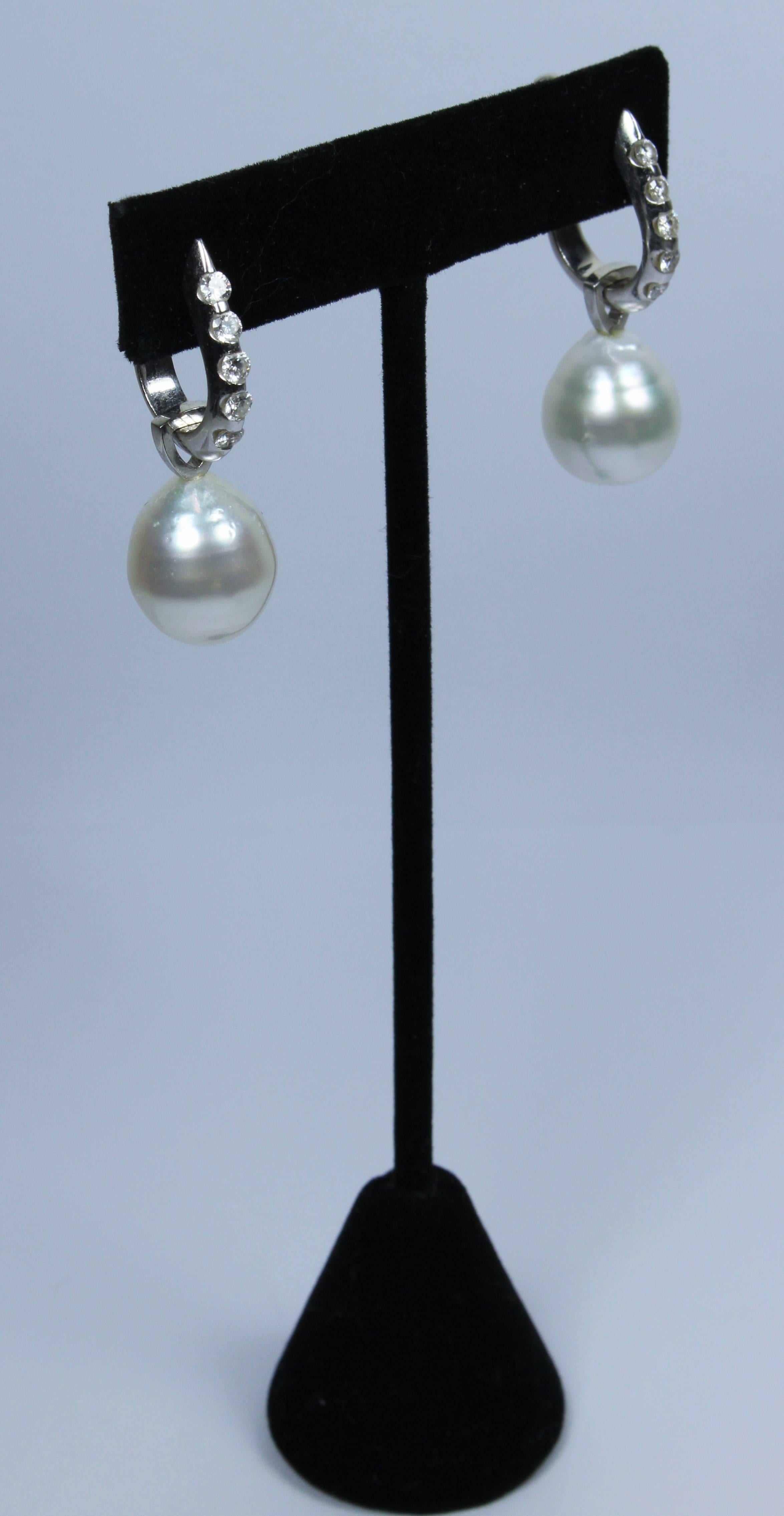  Detachable Pearl Diamond Gold Drop Earrings  In Excellent Condition In Los Angeles, CA