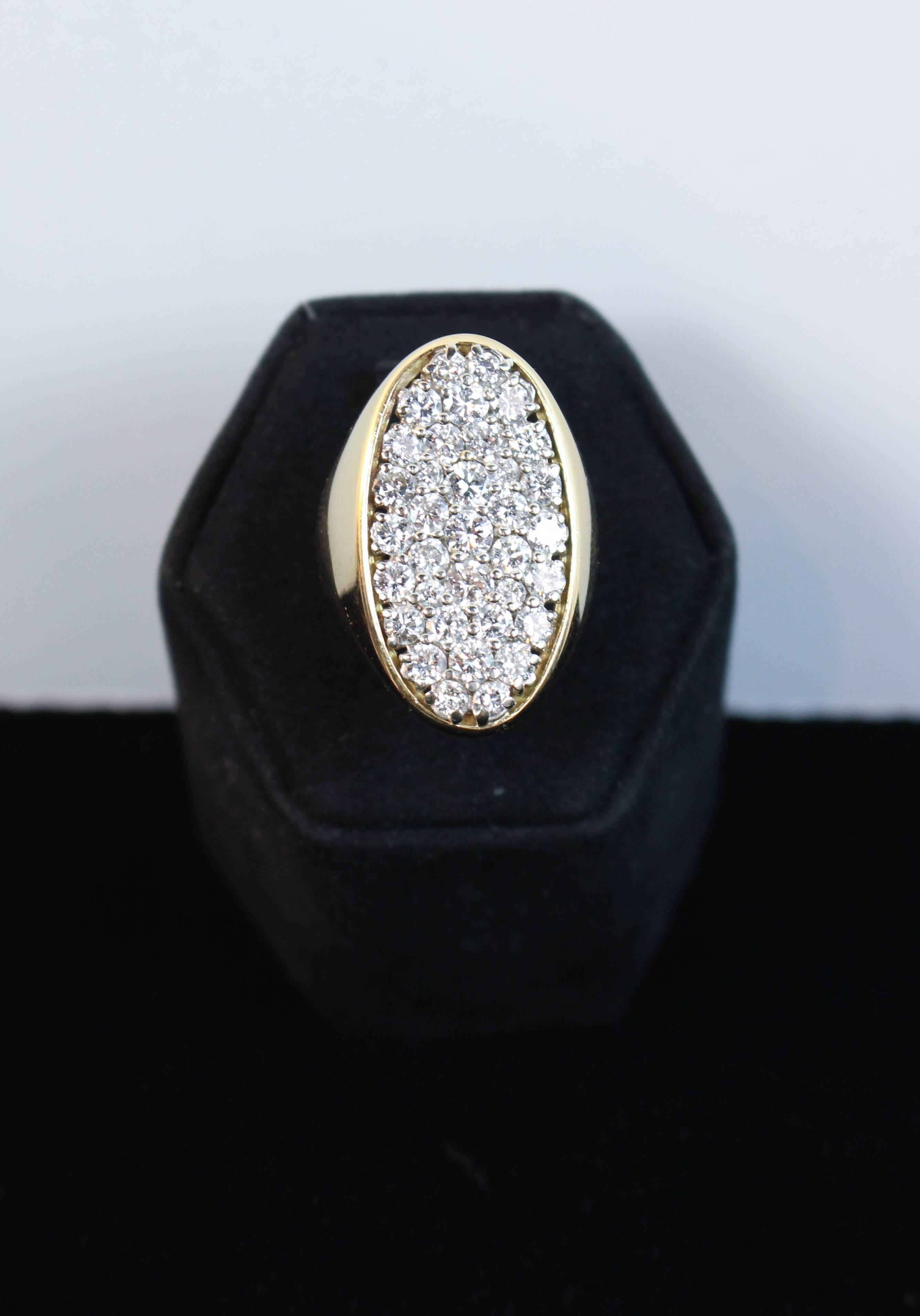 Women's or Men's  1970s Italian Diamond Pave Yellow Gold Ring 