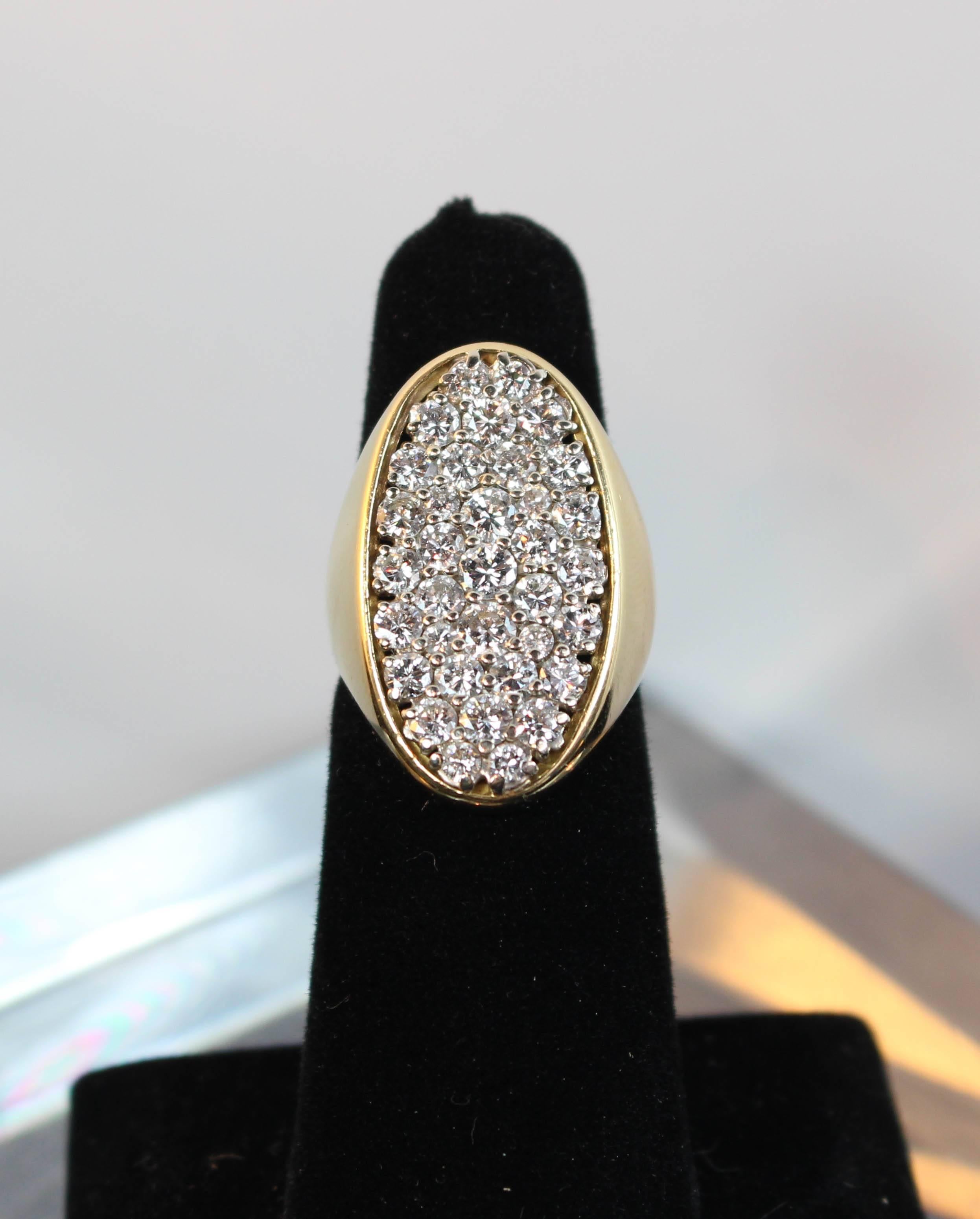  1970s Italian Diamond Pave Yellow Gold Ring  In Excellent Condition In Los Angeles, CA