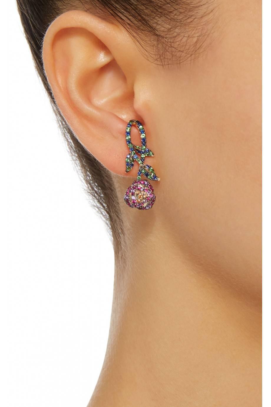 Yvonne Leon 18K gold Earring with Sapphire, Tsavorites, Amethyst, Pink Sapphir In New Condition In Paris, FR