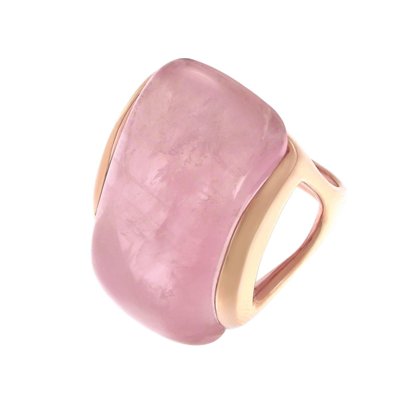 Timeless contemporary sculptured cocktail ring in 18k rose gold. The ring features a slim, ergonomical design and a custom cut candy-color pink quartz.
Ring size 6.5, EU 53.
Signed and hallmarked Gavello. 
The brand is known for its impeccable