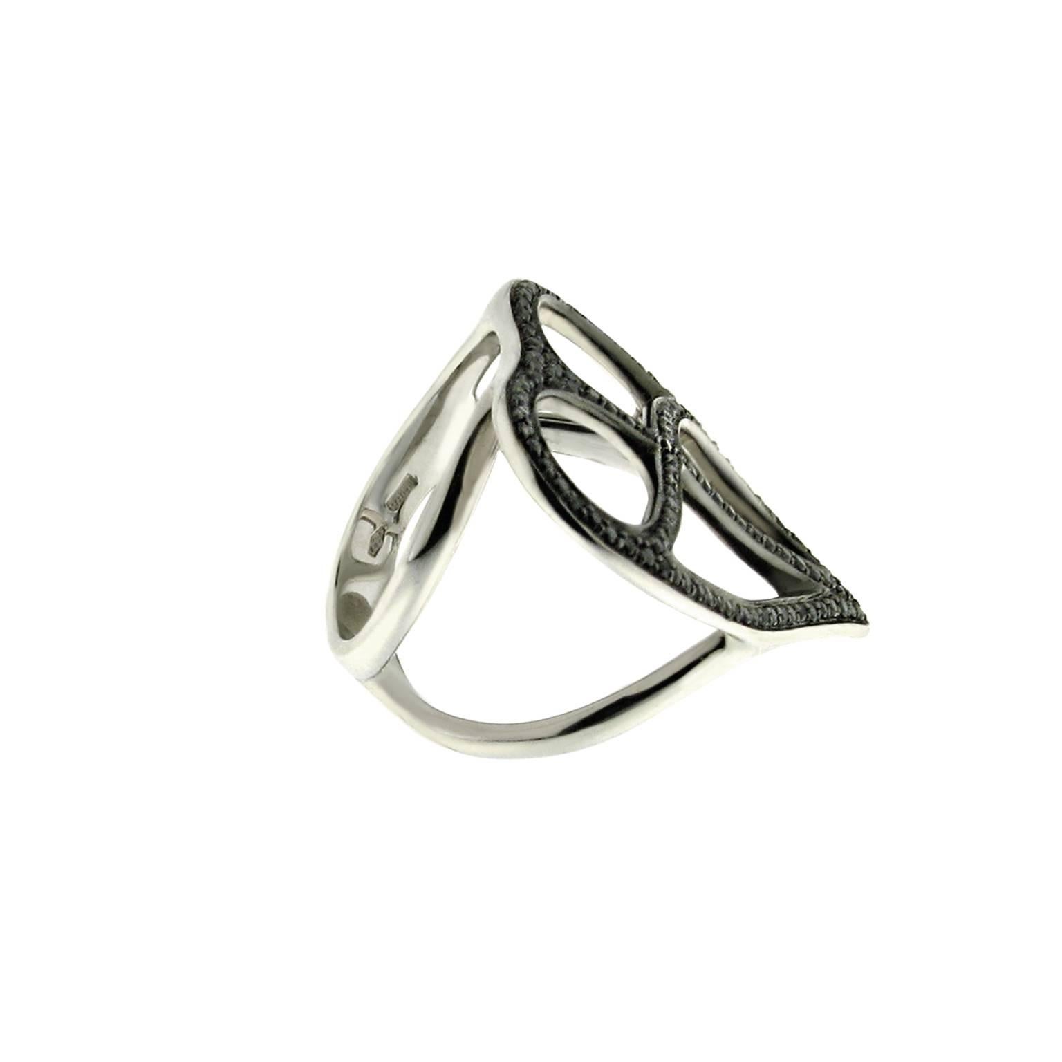 Contemporary Gavello White Gold Black Diamond Pavé Heart Shaped Ring For Sale