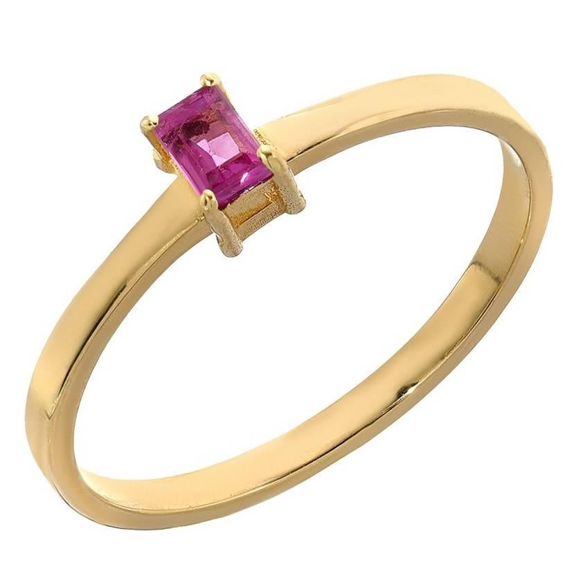 18 Karat Yellow Baguette Ruby Solitaire Stacking Band, 0.15 Carat For Sale