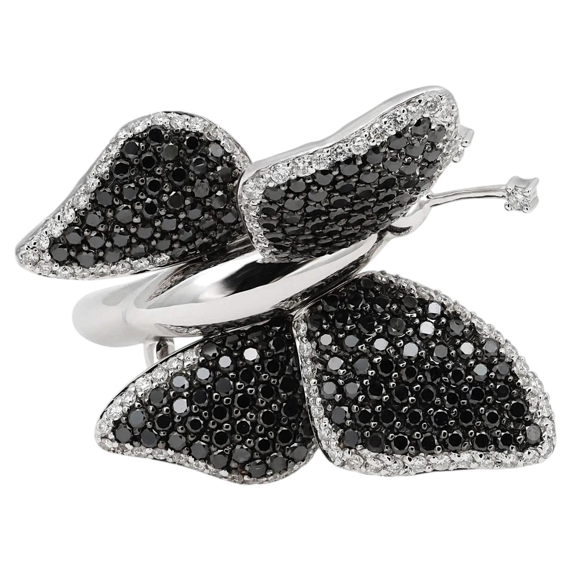Pre-owned Maison Crivelli Crivelli Butterfly Black & White Diamond Ring 18k White Gold 2.53ctw