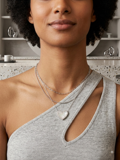 Collana con ciondolo a forma di cuore con diamanti Crivelli, oro bianco 18 carati, 0,50 carati in totale