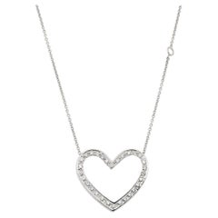 Collana con ciondolo a forma di cuore con diamanti Crivelli, oro bianco 18 carati, 0,50 carati in totale