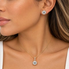 Conjunto de collar y pendientes con diamantes de corte redondo cultivados en laboratorio de Rachel Koen, en oro de 14K