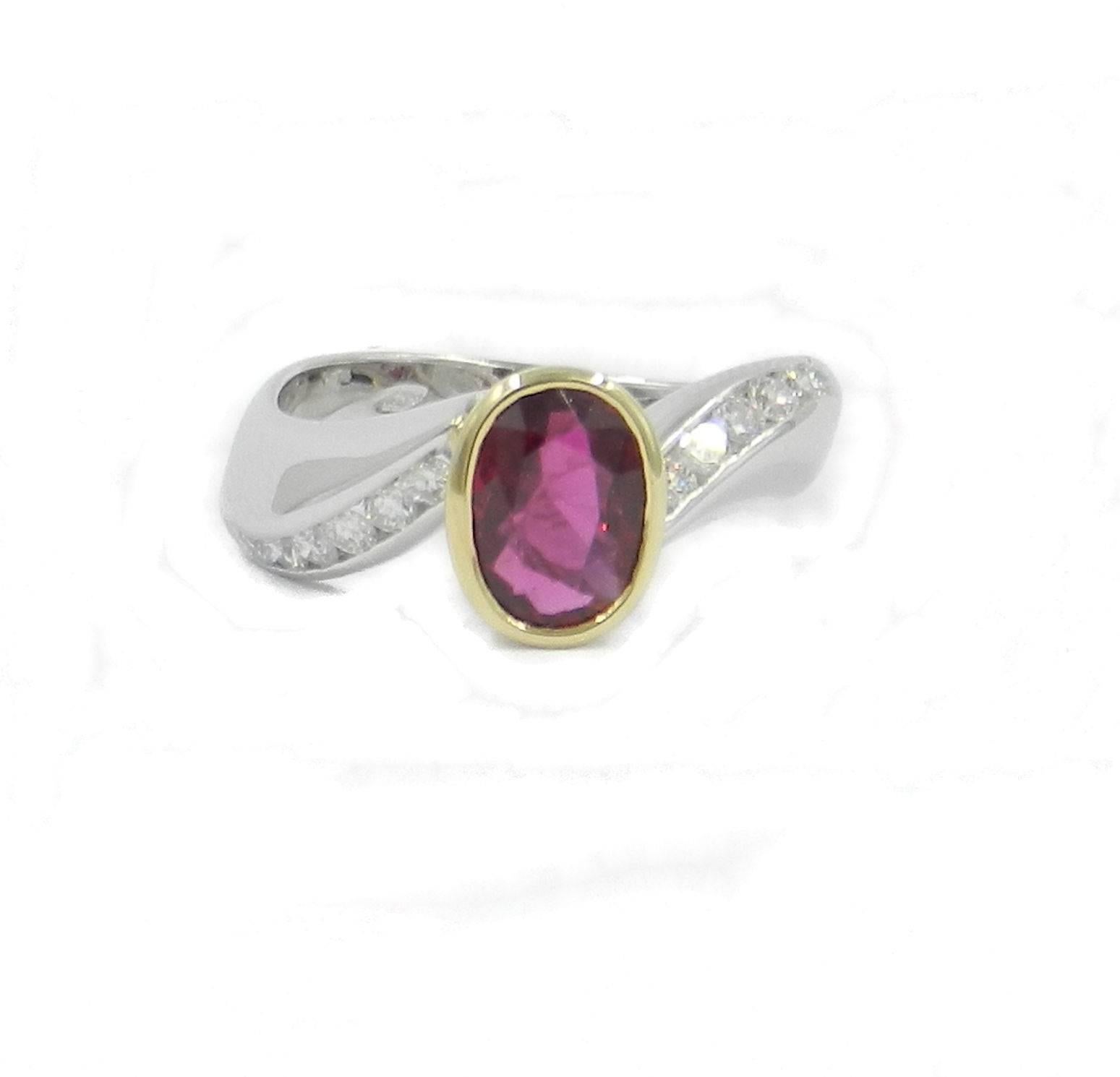 Modern Oval Shape Ruby 1.38 and Round Diamonds 0.38 Italian Ring, circa 1960 For Sale