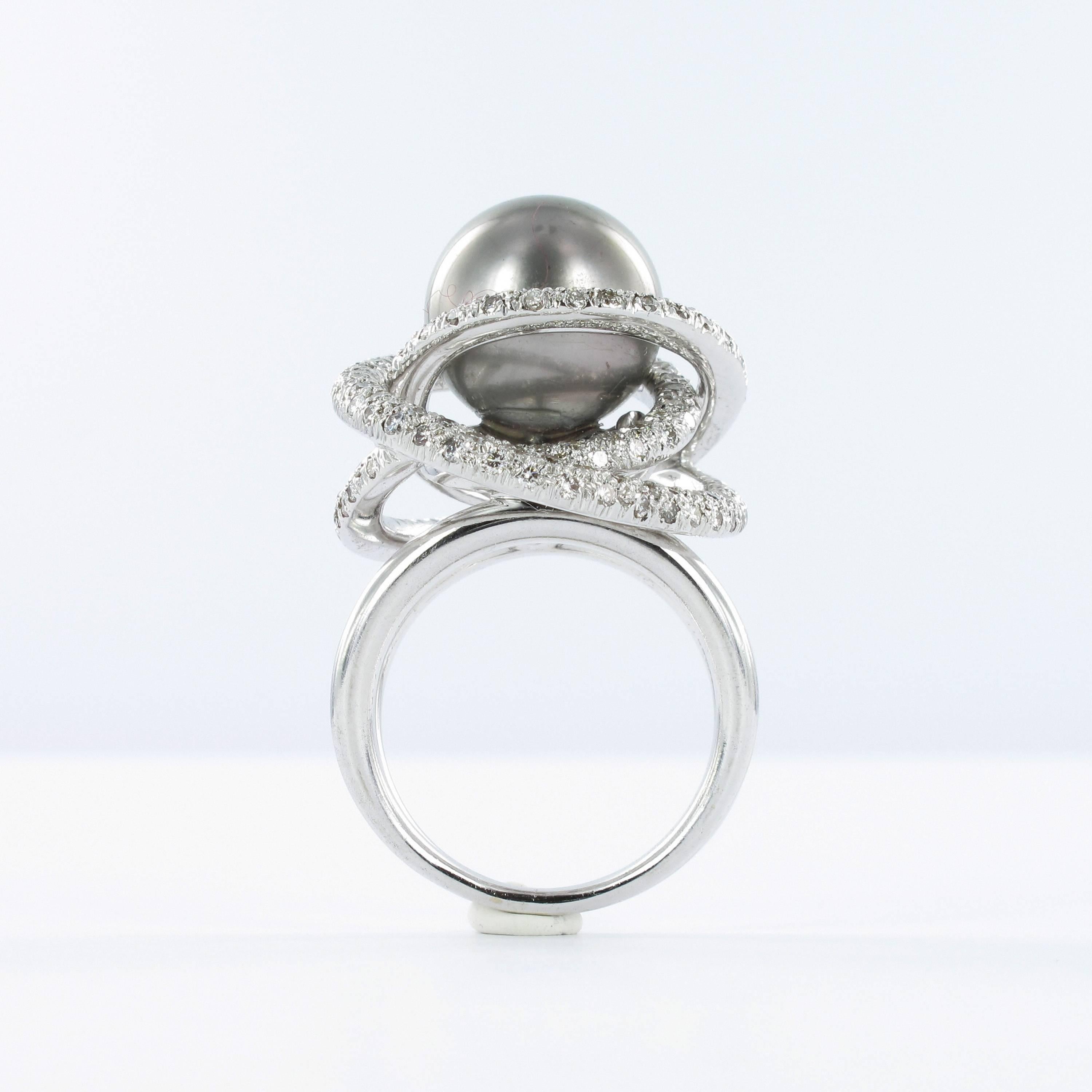 Tahitian Cultured Pearl Diamond Ring In Excellent Condition In Lucerne, CH