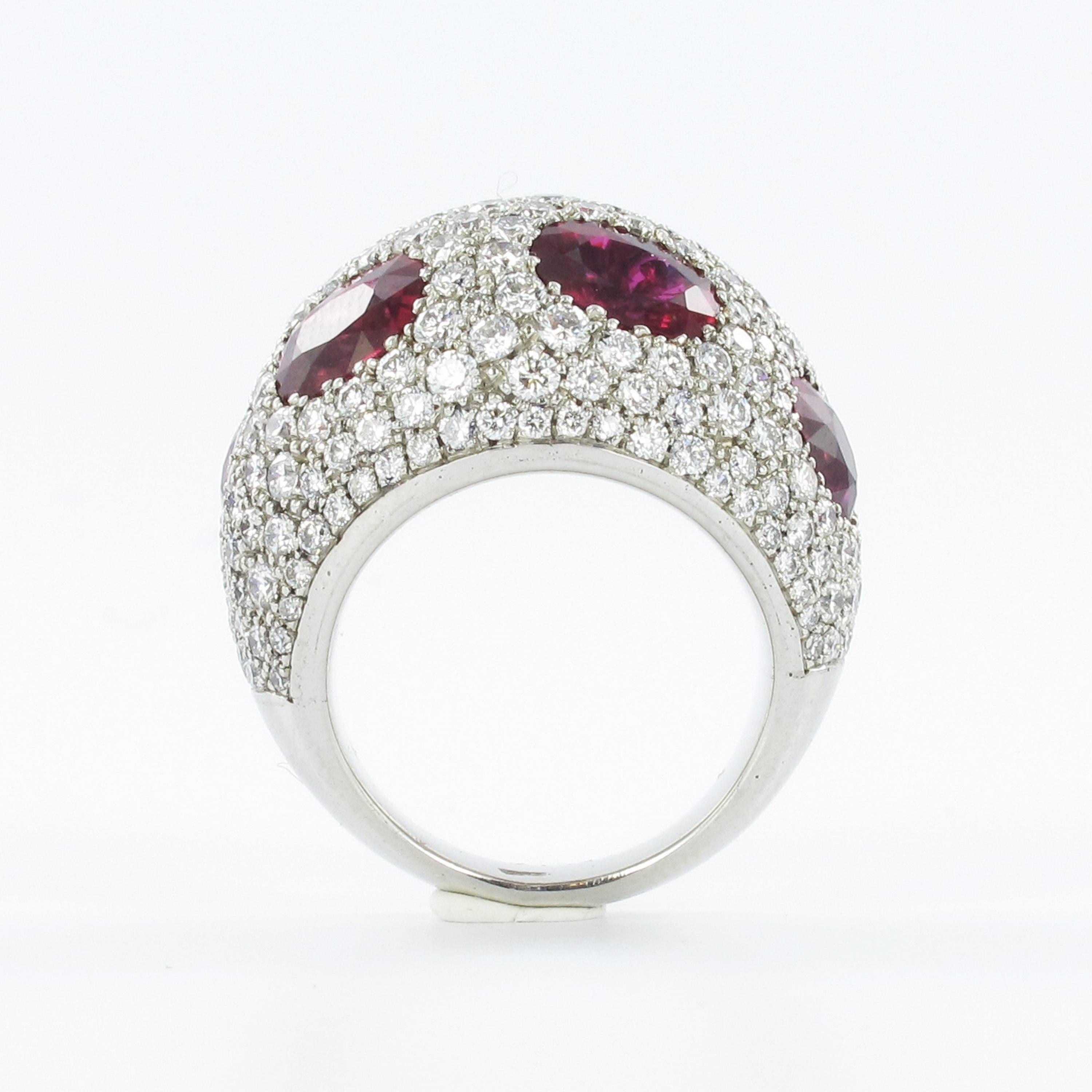 Certified Ruby and Diamond Platinum Cocktail Ring In Excellent Condition For Sale In Lucerne, CH