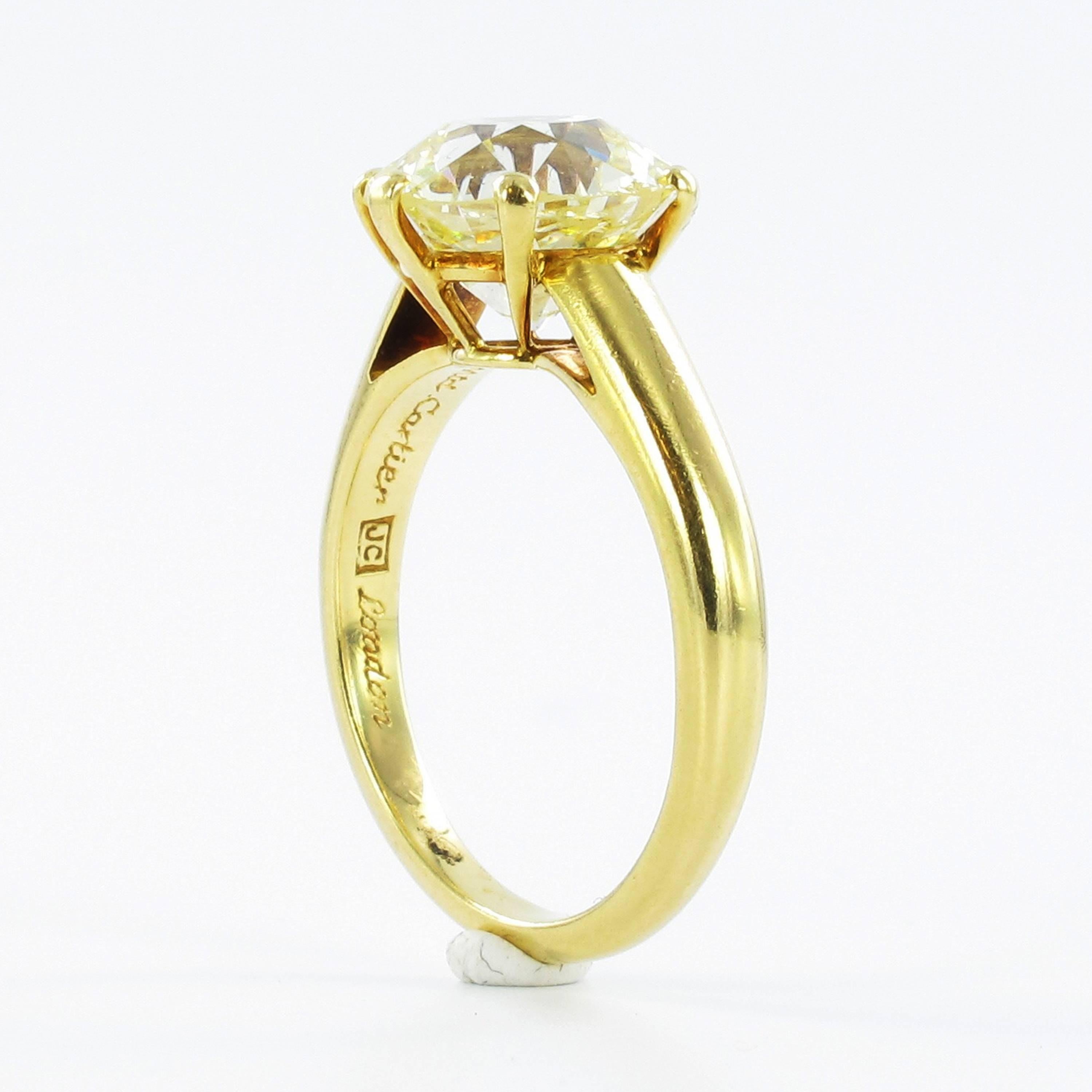 Round Cut Cartier 3.04 Carat Round Brilliant Engagement Ring