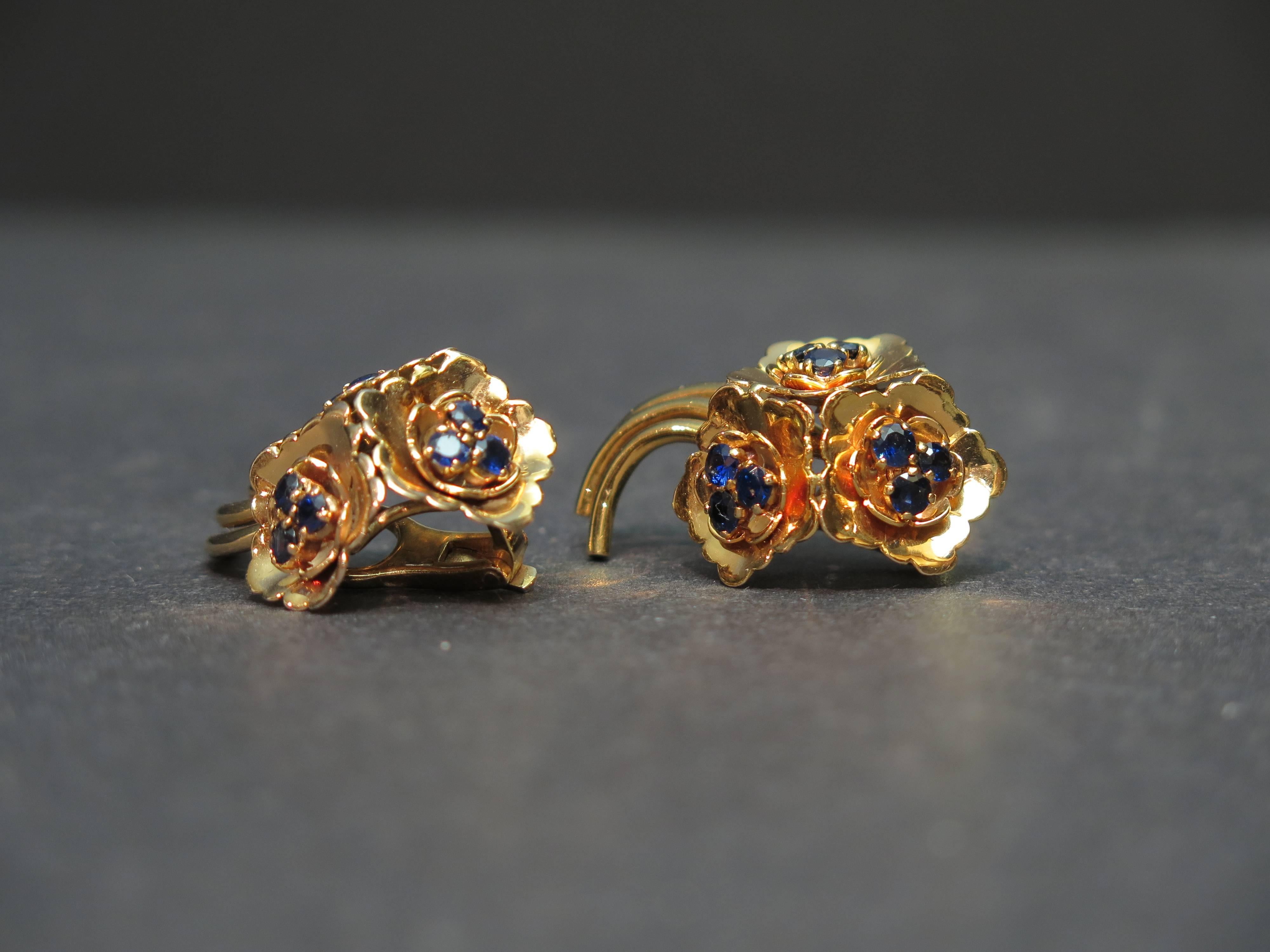 Kutchinsky Gold Sapphire en Tremblant Retro Earrings In Good Condition For Sale In Austin, TX