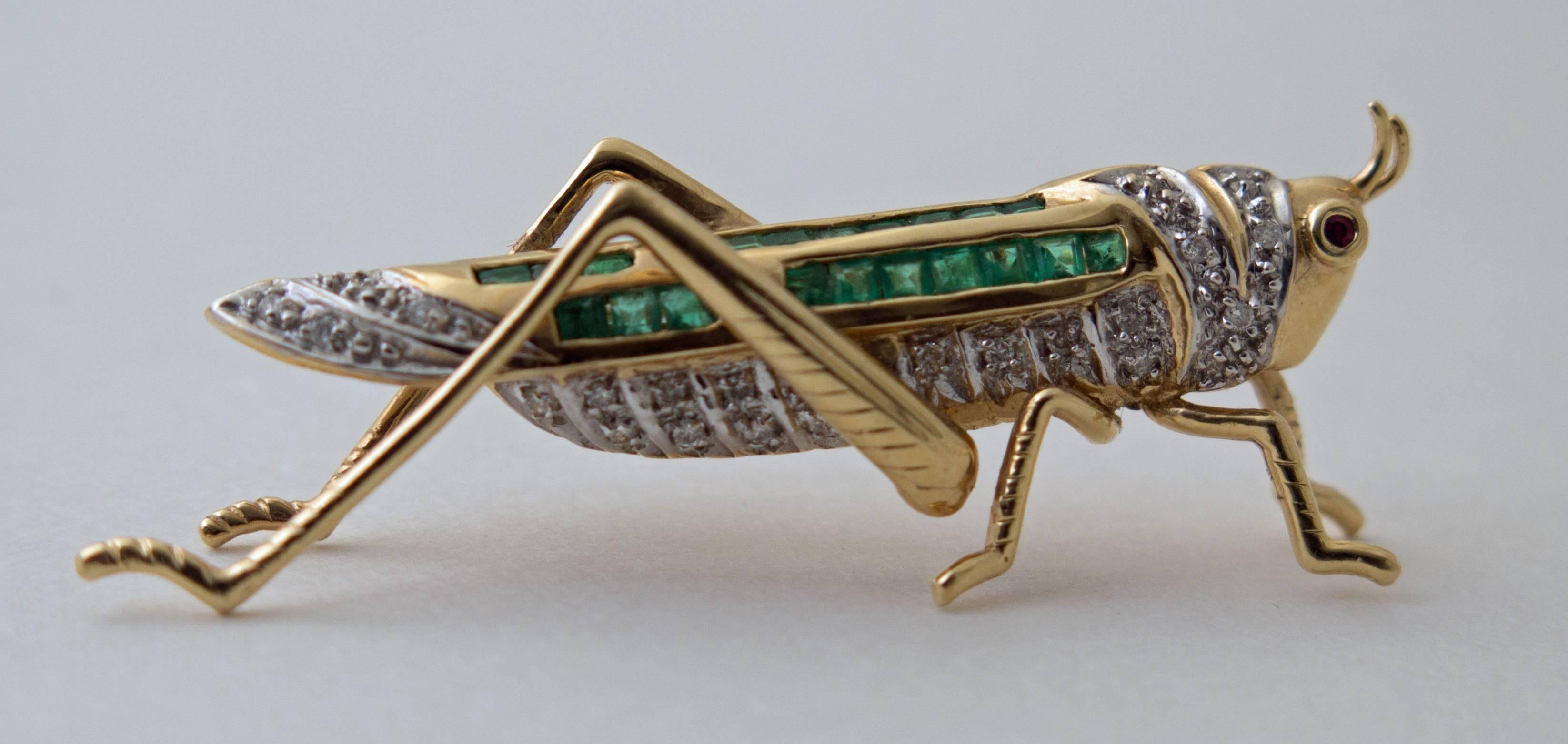 Grasshopper Emerald Diamond Gold Pin Brooch In Excellent Condition In Austin, TX
