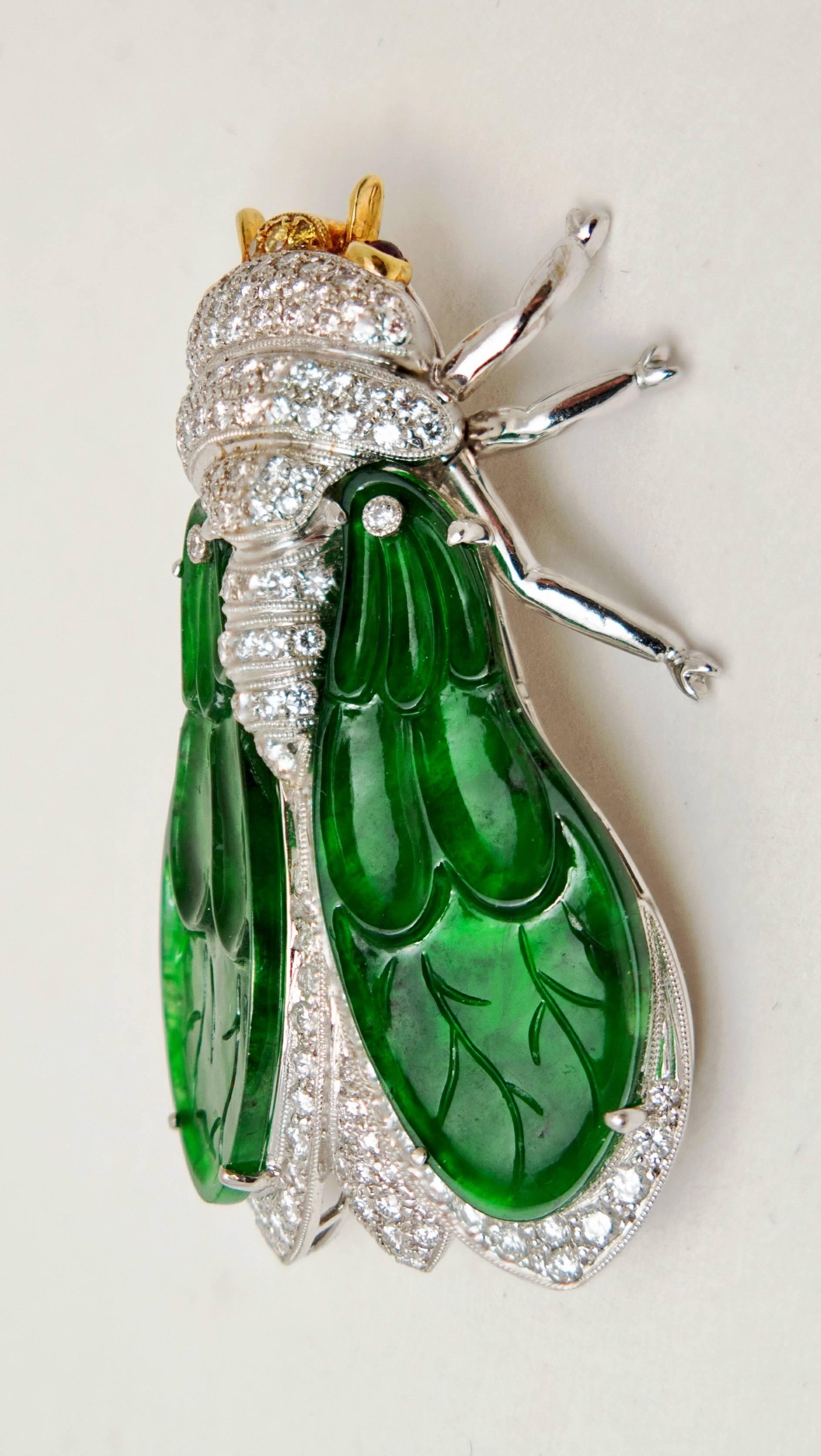 Natural Jadeite Diamond Ruby 18K Gold Cicada Brooch Pendant In Excellent Condition In Austin, TX