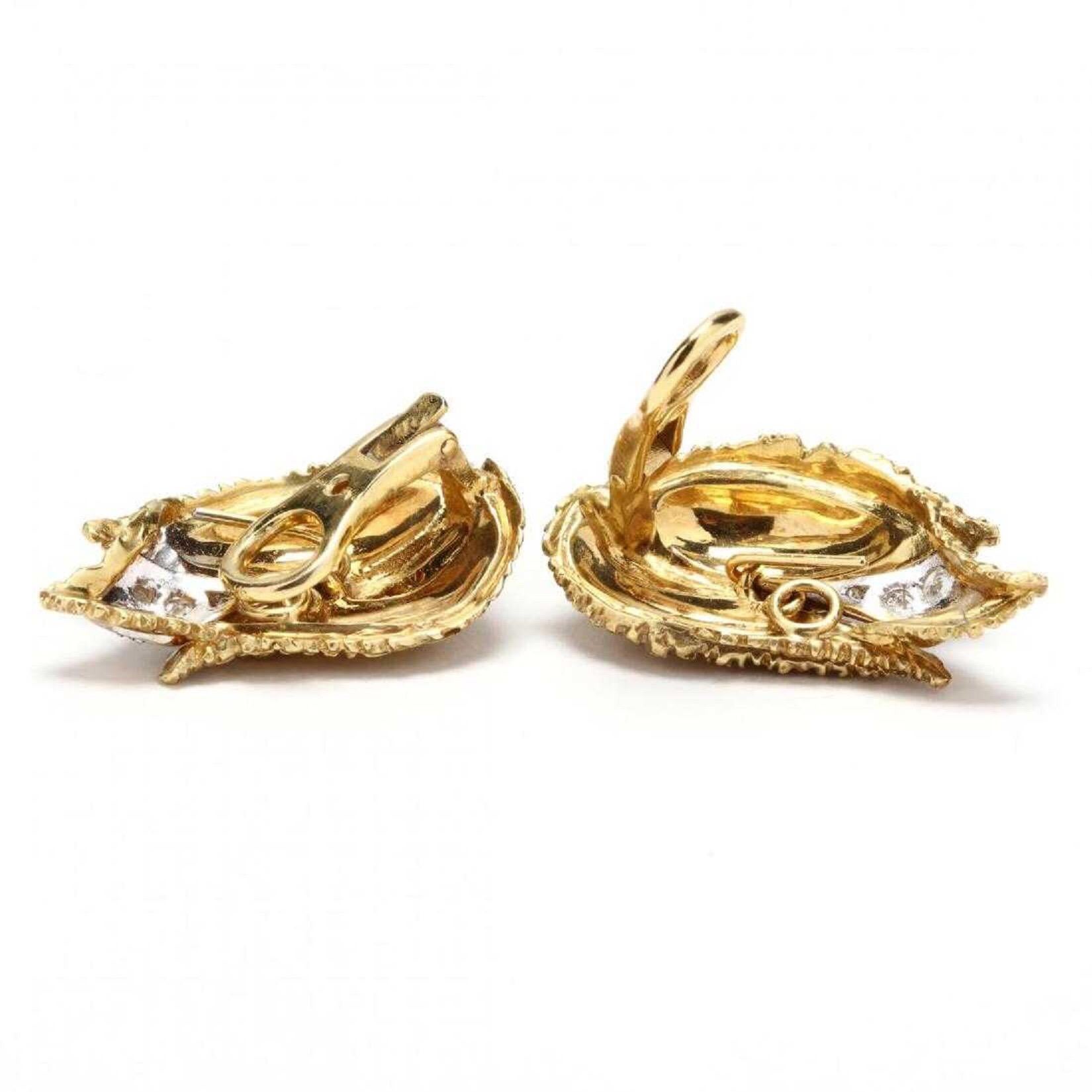 Women's Diamond 18 Karat Gold Tulip Earrings