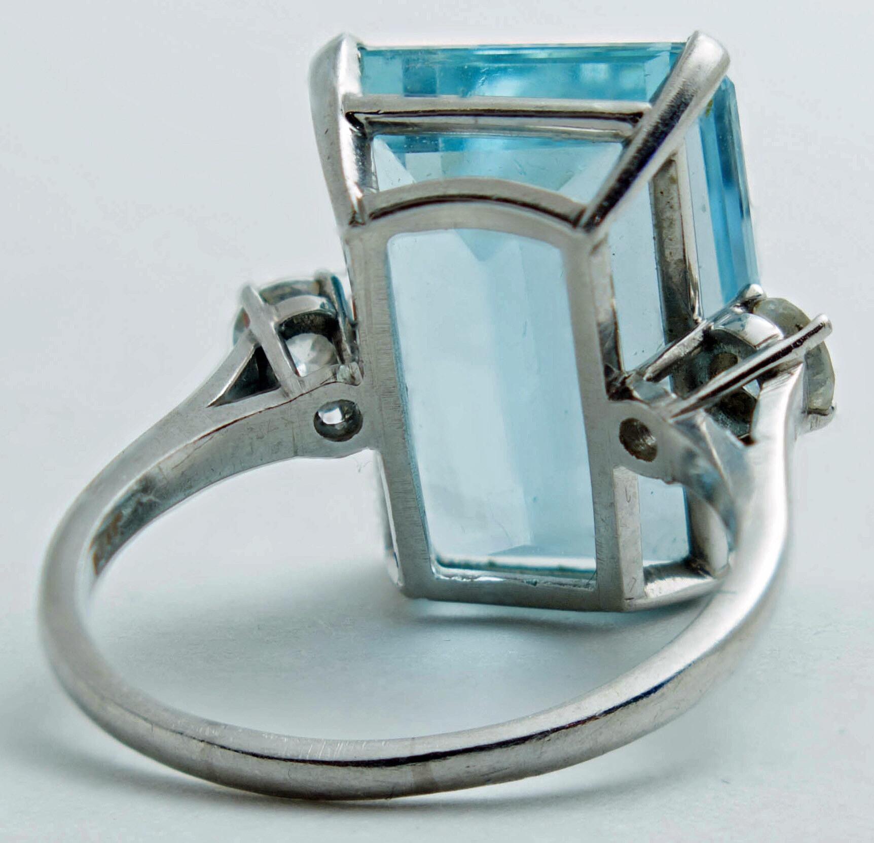 Retro 15.29 Carat Aquamarine Diamond Platinum Ring