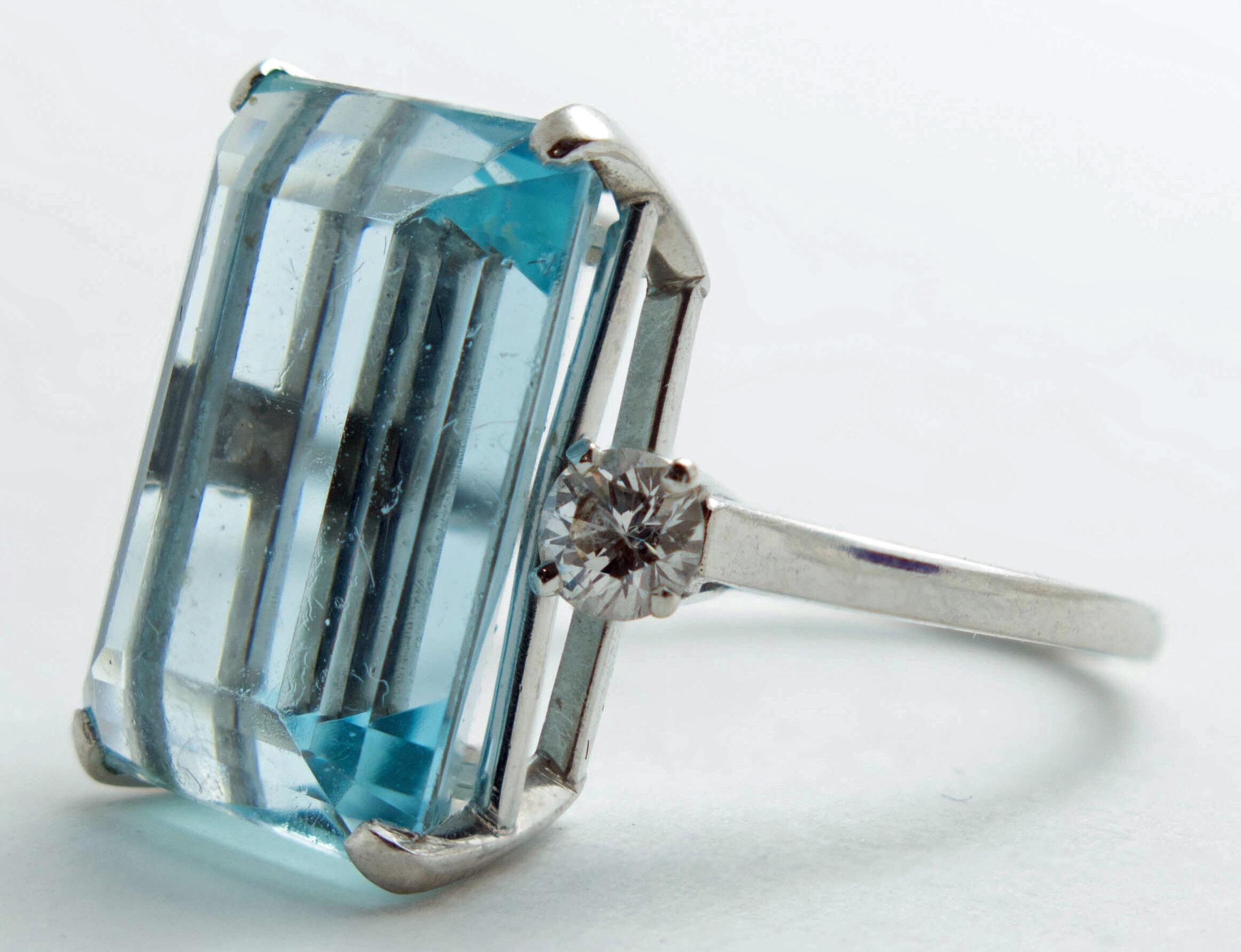 Emerald Cut 15.29 Carat Aquamarine Diamond Platinum Ring