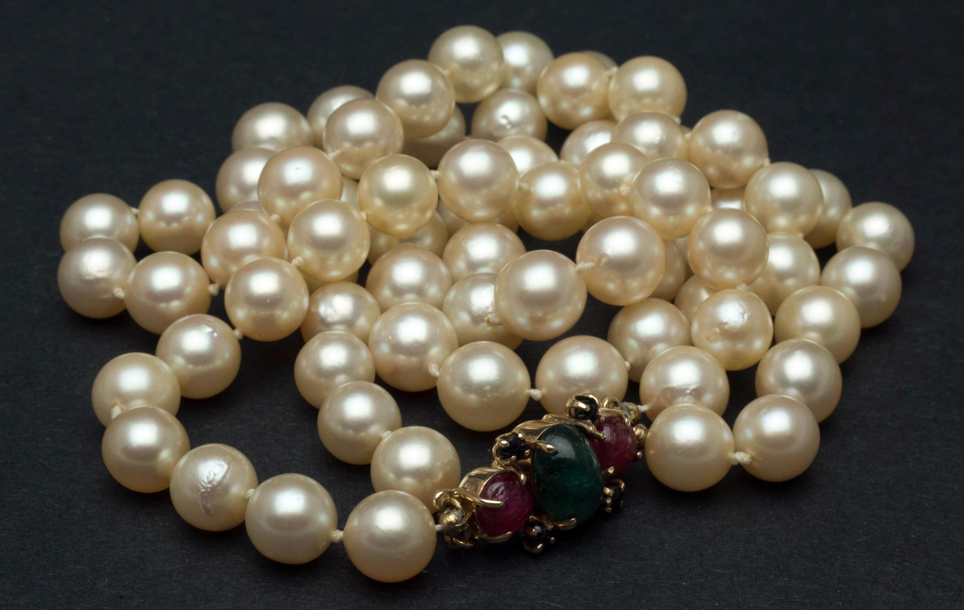 mikasa pearl necklace