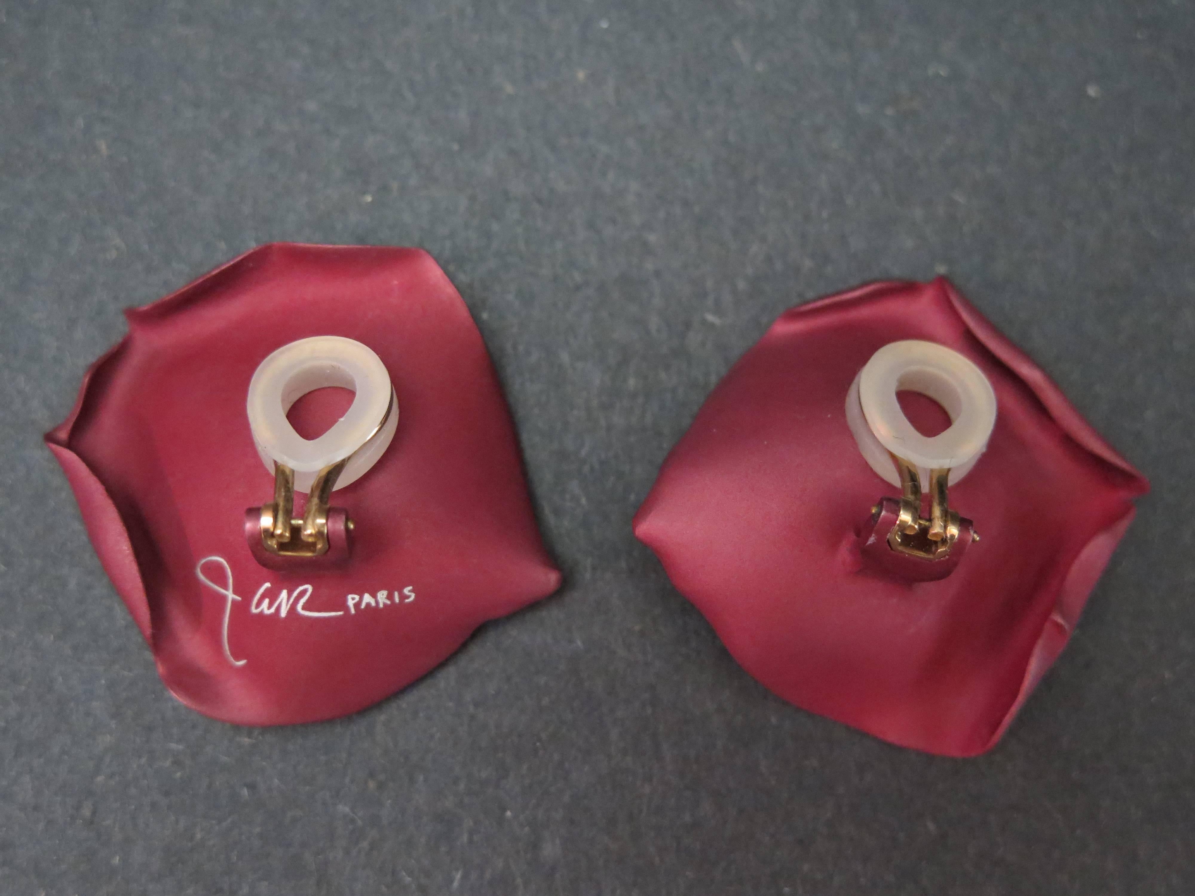 jar rose petal earrings