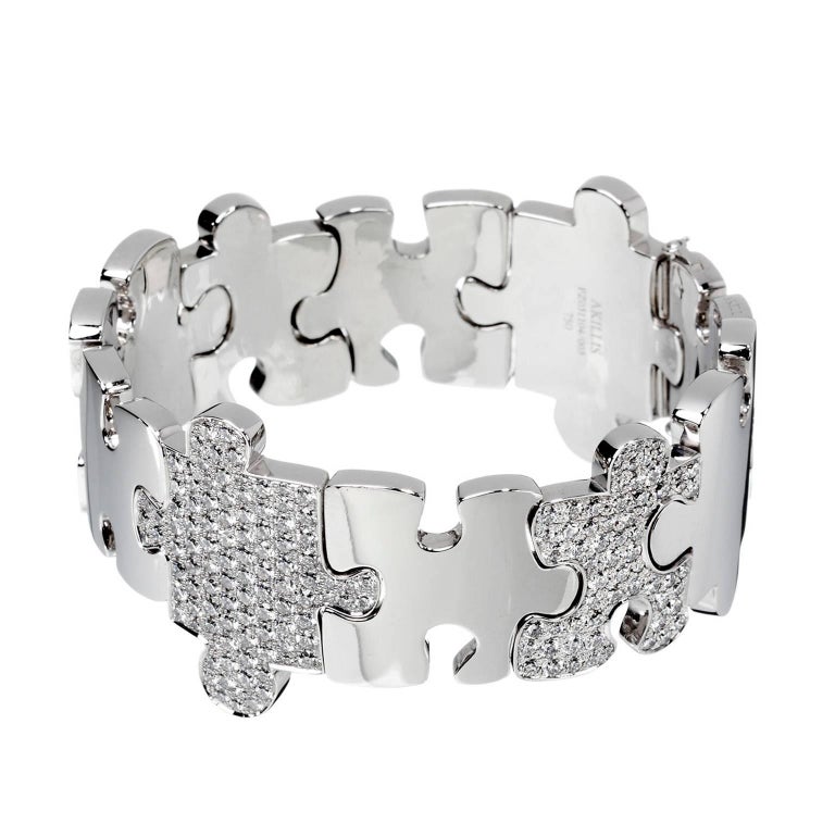 Akillis Puzzle Bracelet 18 Karat White Gold HalfSet White Diamonds For