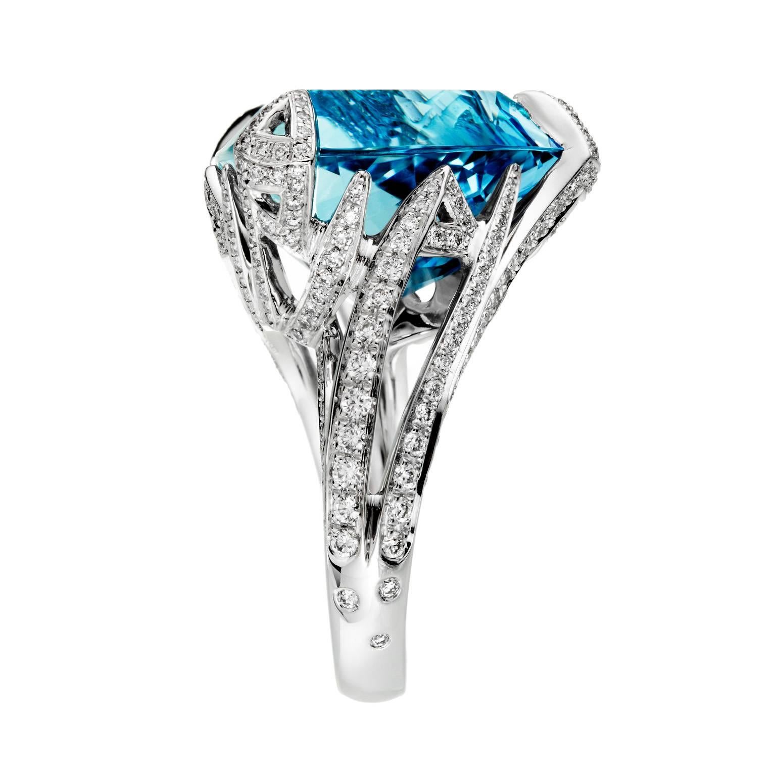 18K White Gold Acquamarine AKILLIS Cruella ring set with Aquamarine and white diamonds
Aquamarine (cts): 18,34. The dimensions of the stone are: 1.2 cm (height), 2 cm (diameter). Diamonds (cts): 0,74 

CRUELLA is where rock meets baroque, showcasing