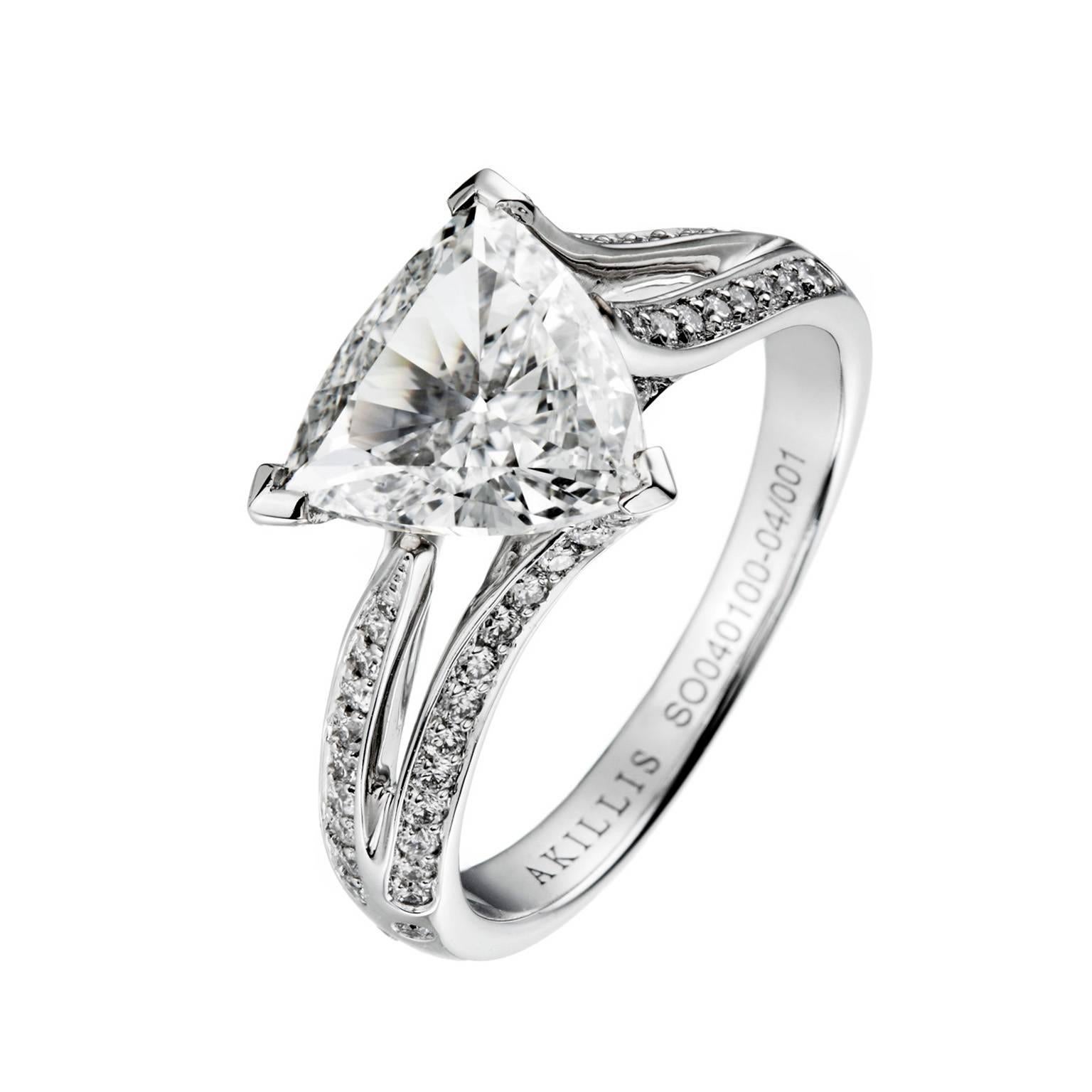 Akillis Bridal Engagement Ring 18 Karat White Gold White Diamonds For Sale