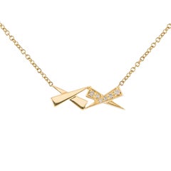 Daou Diamond Pendant Necklace in Yellow Gold Modern Kisses Romantic Design