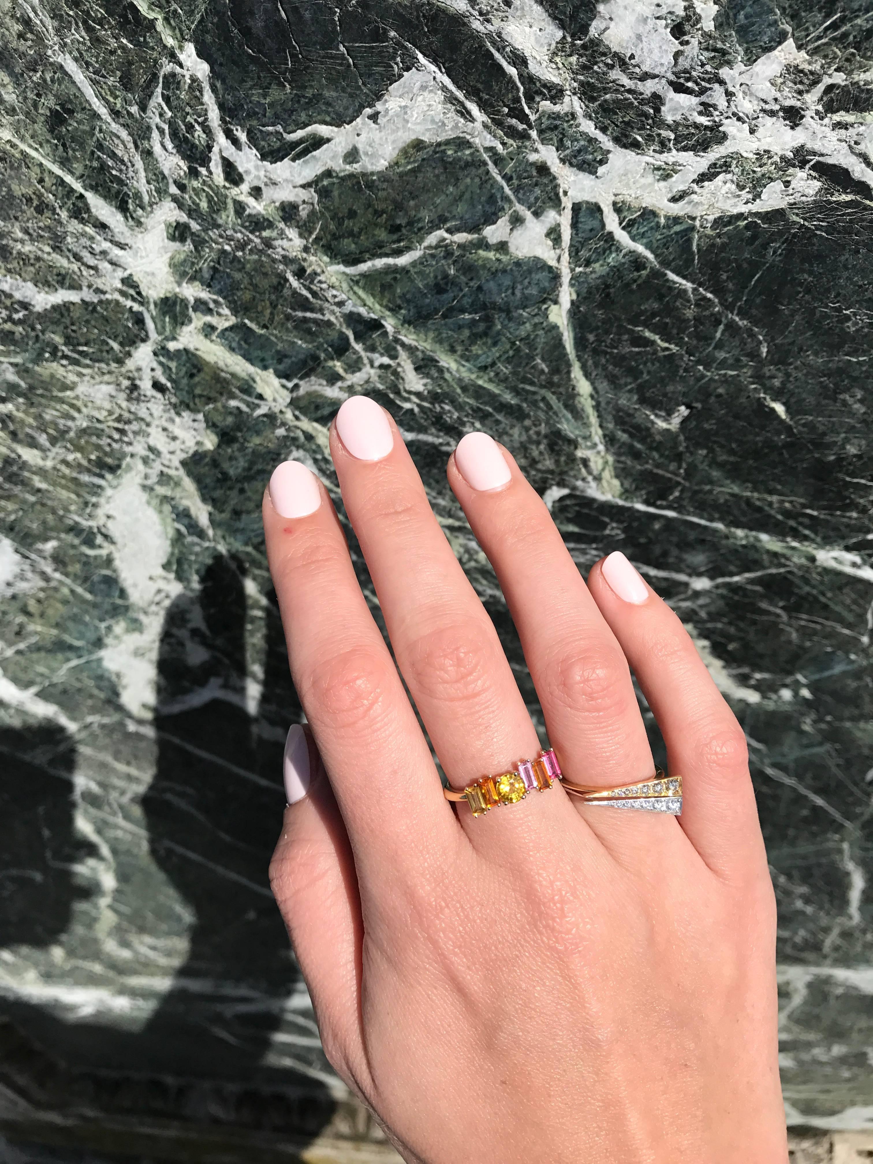 Daou Golden Light Sunset Sunrise Ring, Sapphire, Citrine, Tourmaline and Gold In New Condition In London, EMEA - British Isles