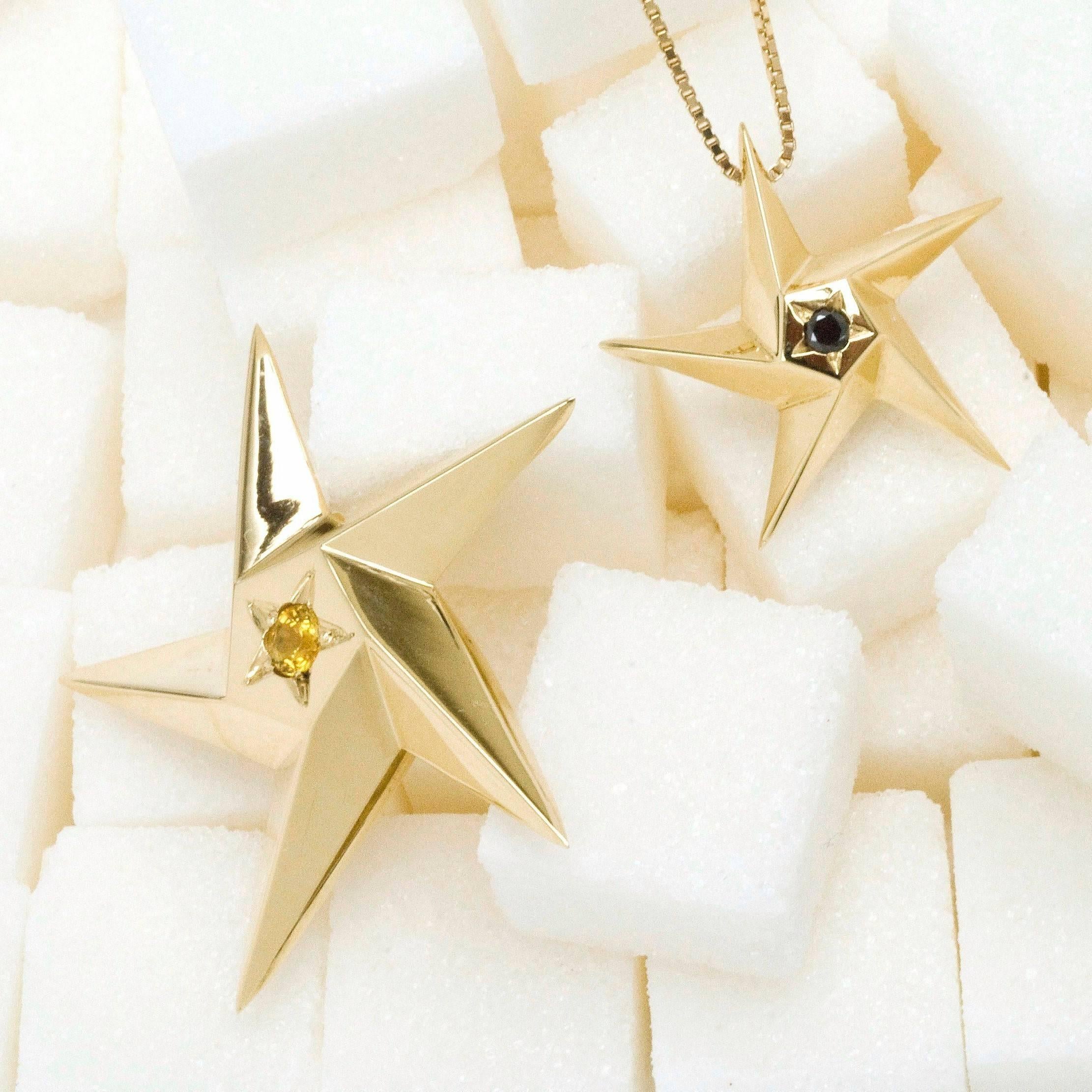 Contemporary Daou Black Diamond and Yellow Gold Star Pendant Necklace