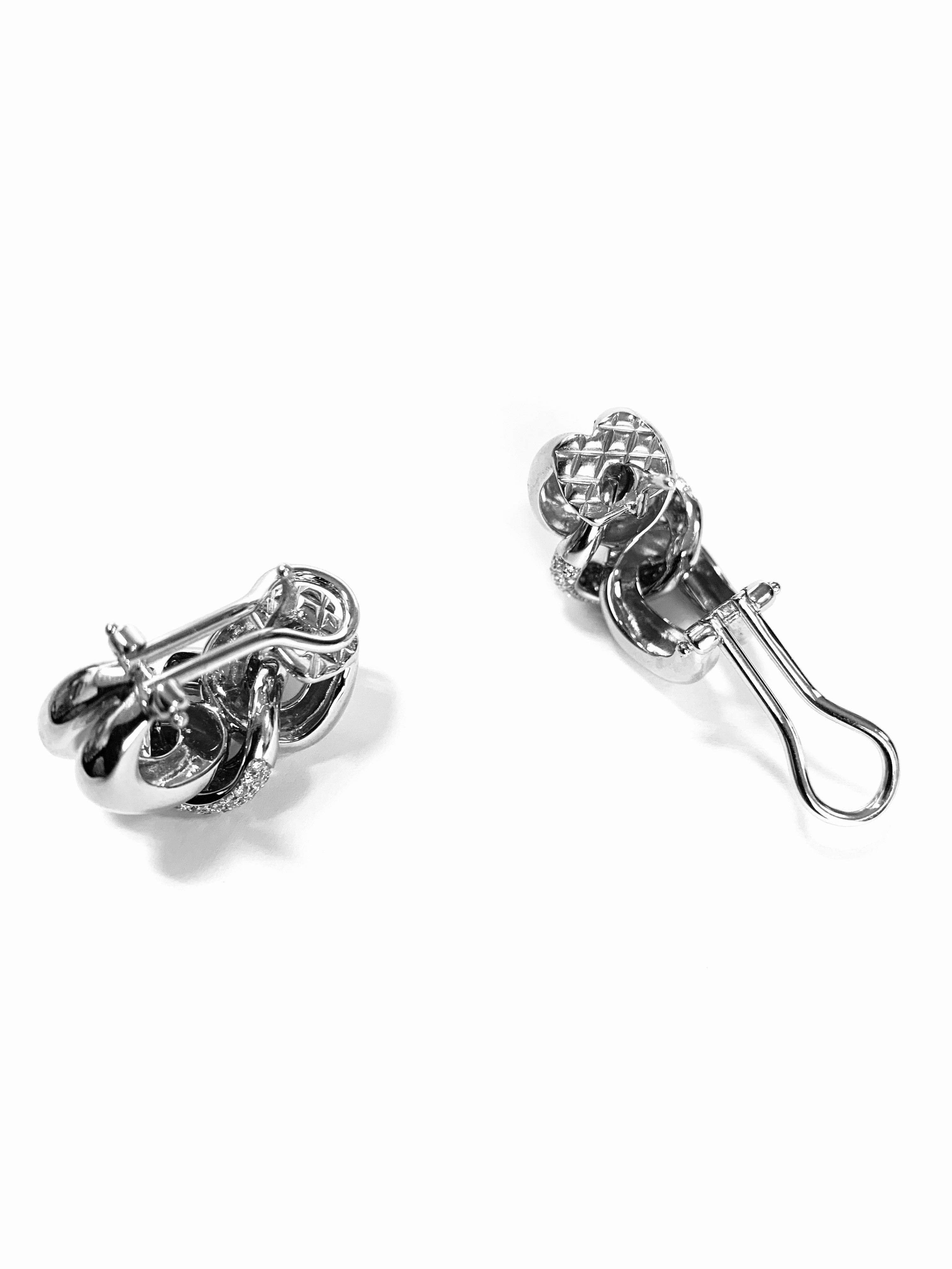 Women's Classic Groumette Earrings 18 Karat White Gold and Diamonds For Sale